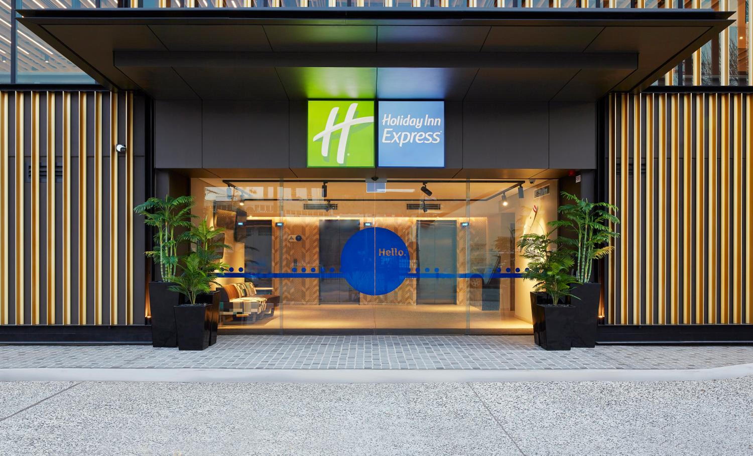 Hotel Holiday Inn Express Sydney Airport, an IHG Hotel - Image 1