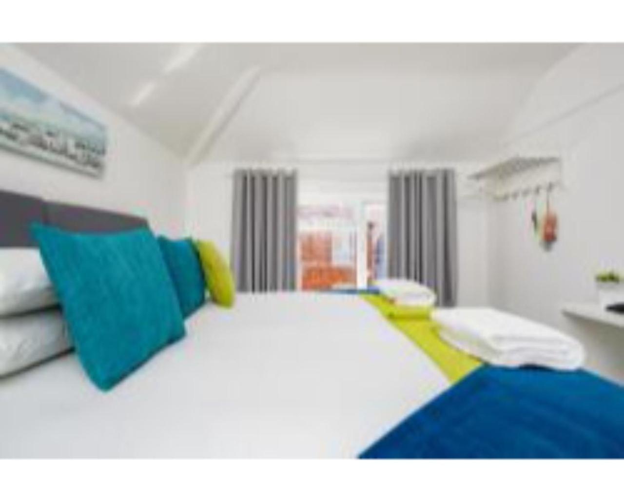 Stopover at LOWCAY APARTMENT C great for workers and groups view 3