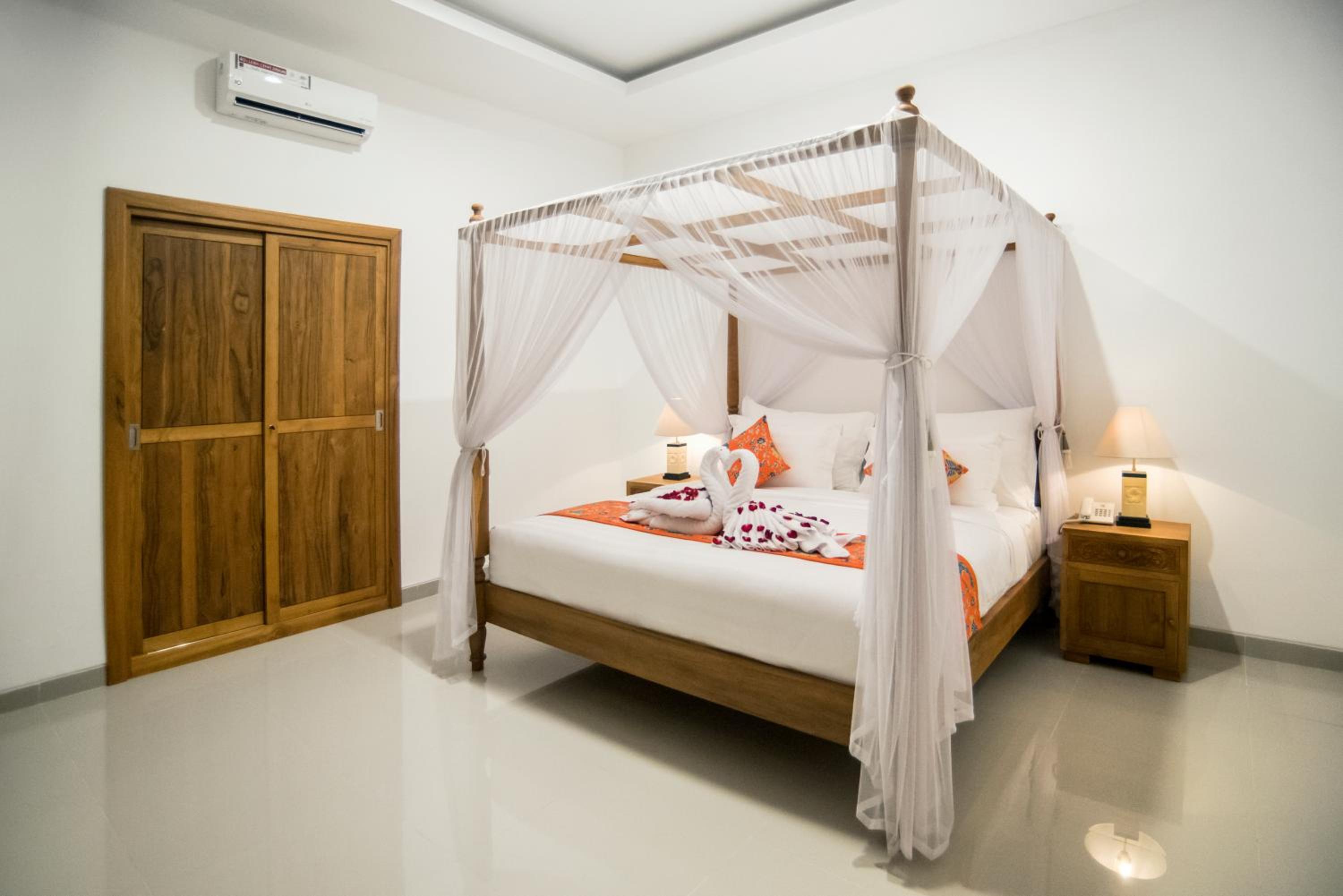 Sandi Agung Villa Bidadari