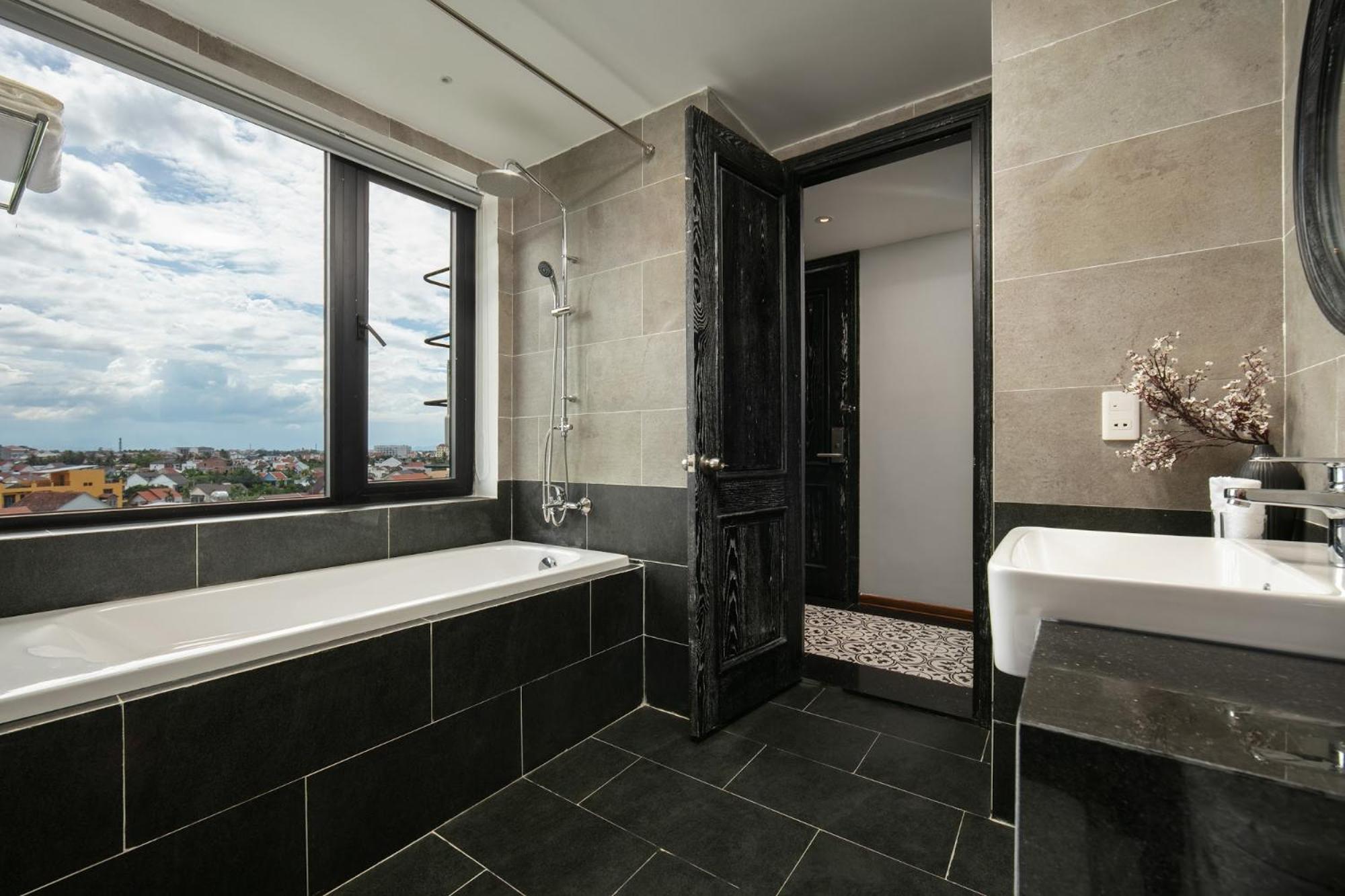 Hoi An Vacations - Shining Riverside Hoi An Boutique  Spa - Property Image 4