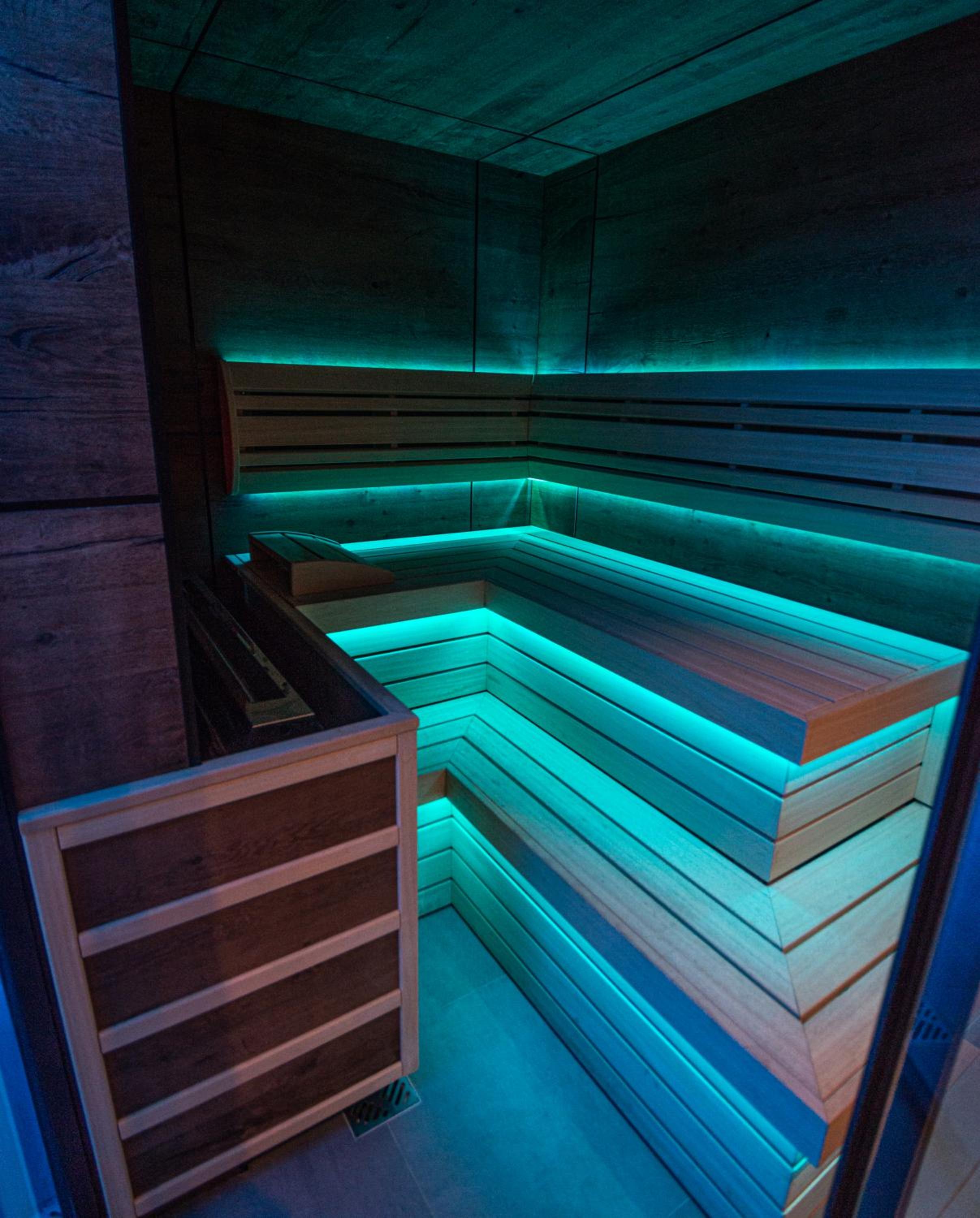 Marconio Wellness Private Pool & SPA - City Center view 5
