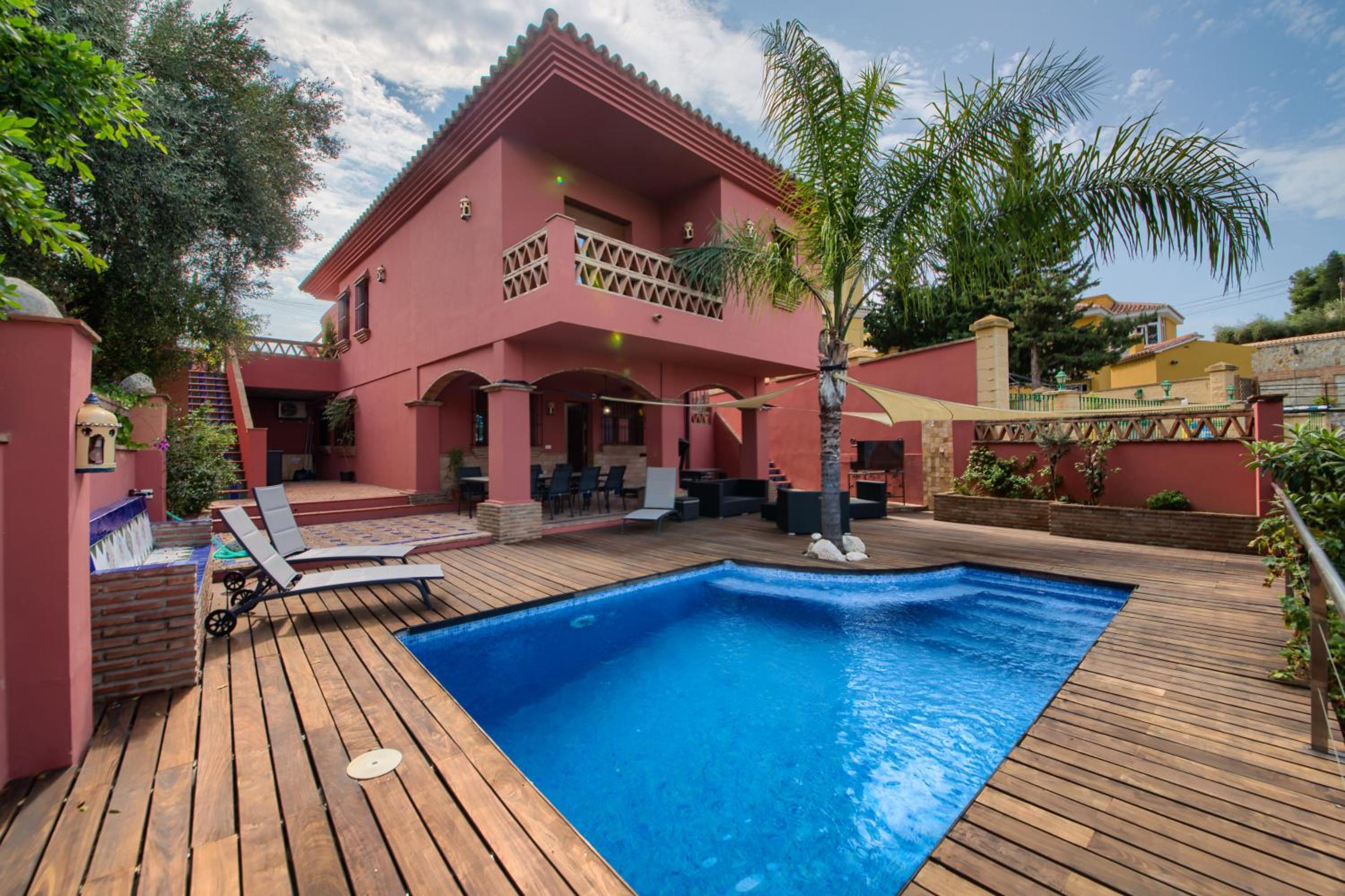 Holidays2Malaga Candado House pool & garden