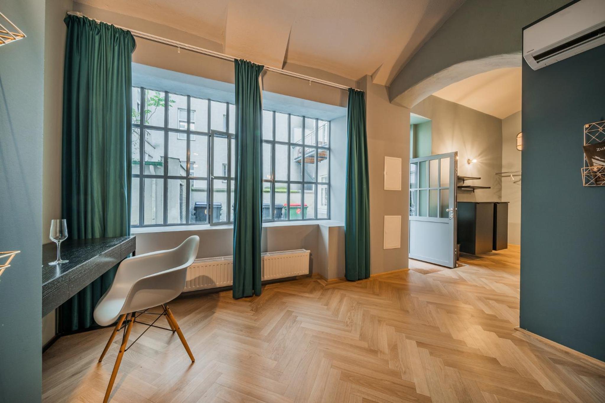 easy-flat Neustiftgasse - AC Studio Apartments near MuseumsQuartier