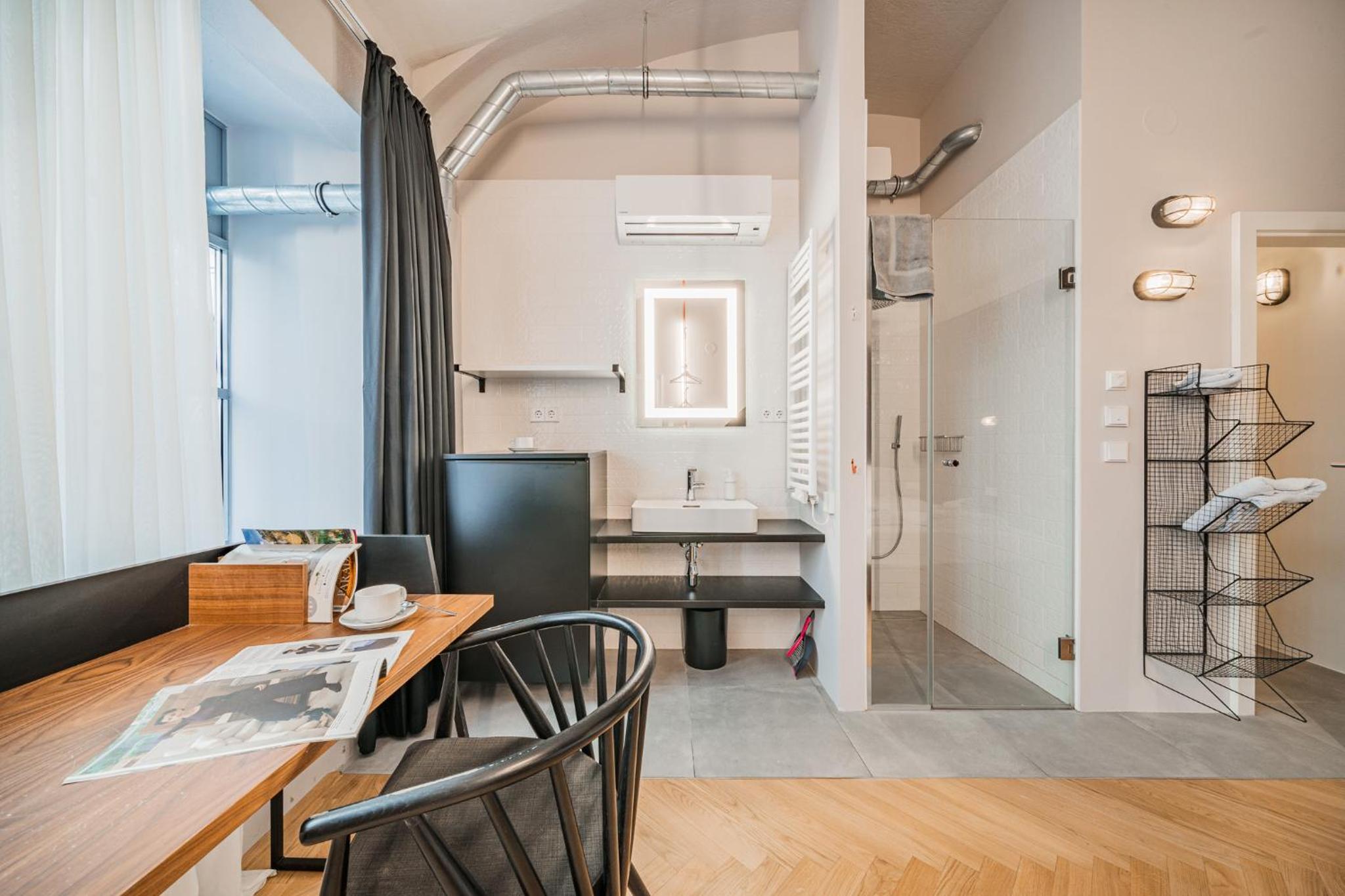 easy-flat Neustiftgasse - AC Studio Apartments near MuseumsQuartier