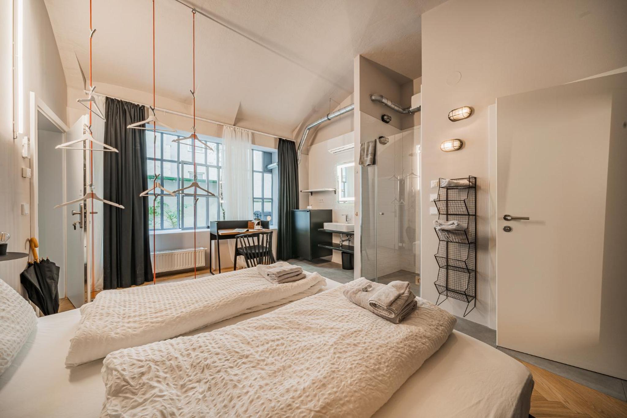 easy-flat Neustiftgasse - AC Studio Apartments near MuseumsQuartier