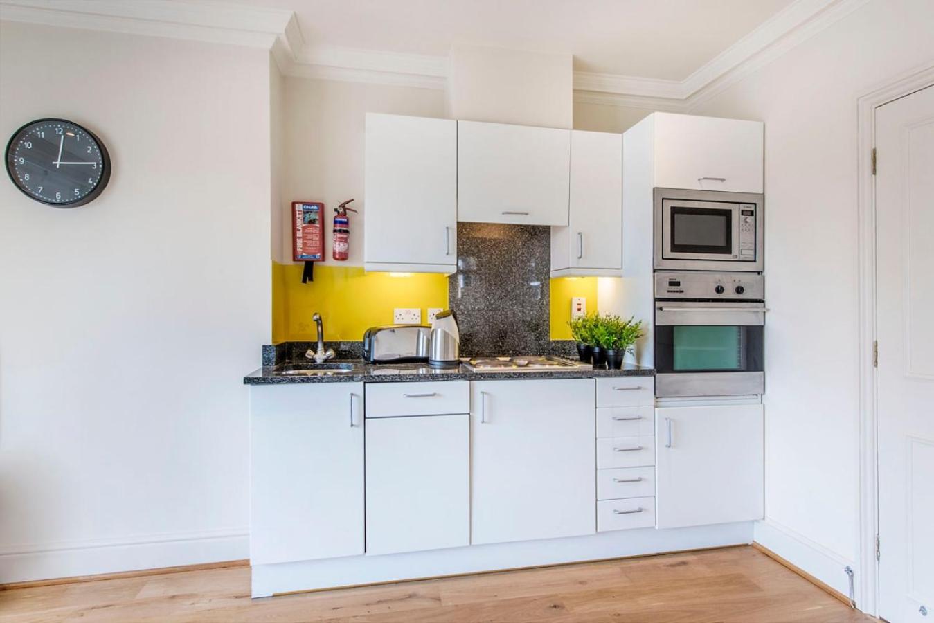 Chelsea - Draycott Place by Viridian Apartments