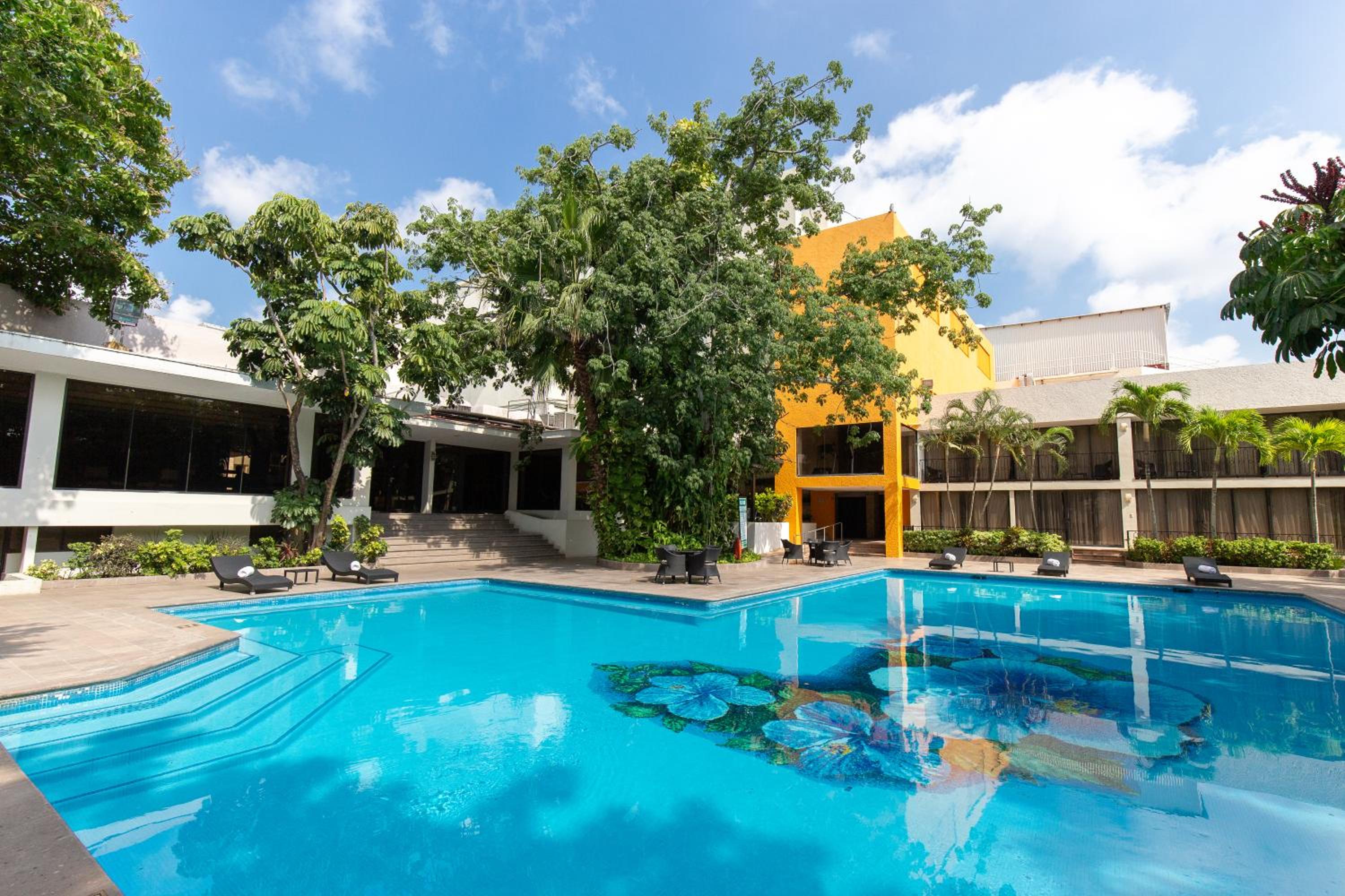 Tampico Vacations - HS HOTSSON Hotel Tampico - Property Image 5