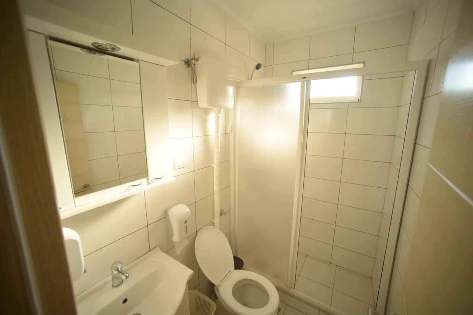 Photo 37