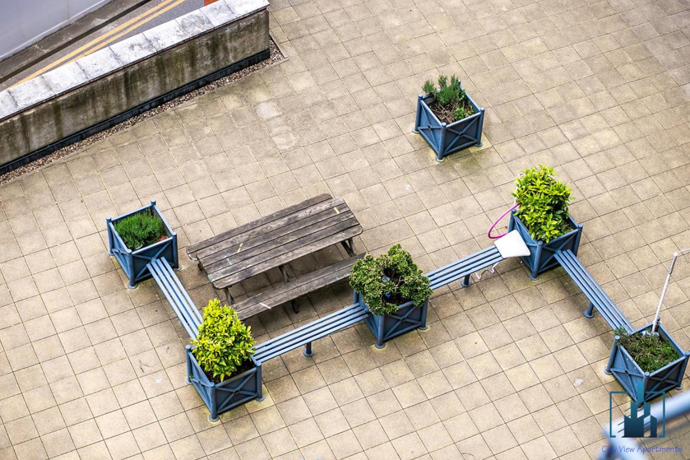 Birmingham City Centre City View Apartments Central very close to Bullring view 3