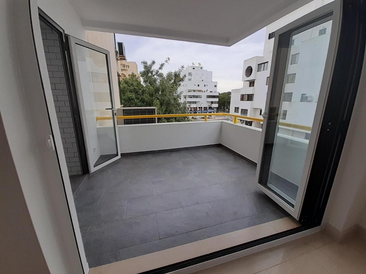 Quarteira Vacations - New Luxury Apartment in Quarteira - Property Image 6