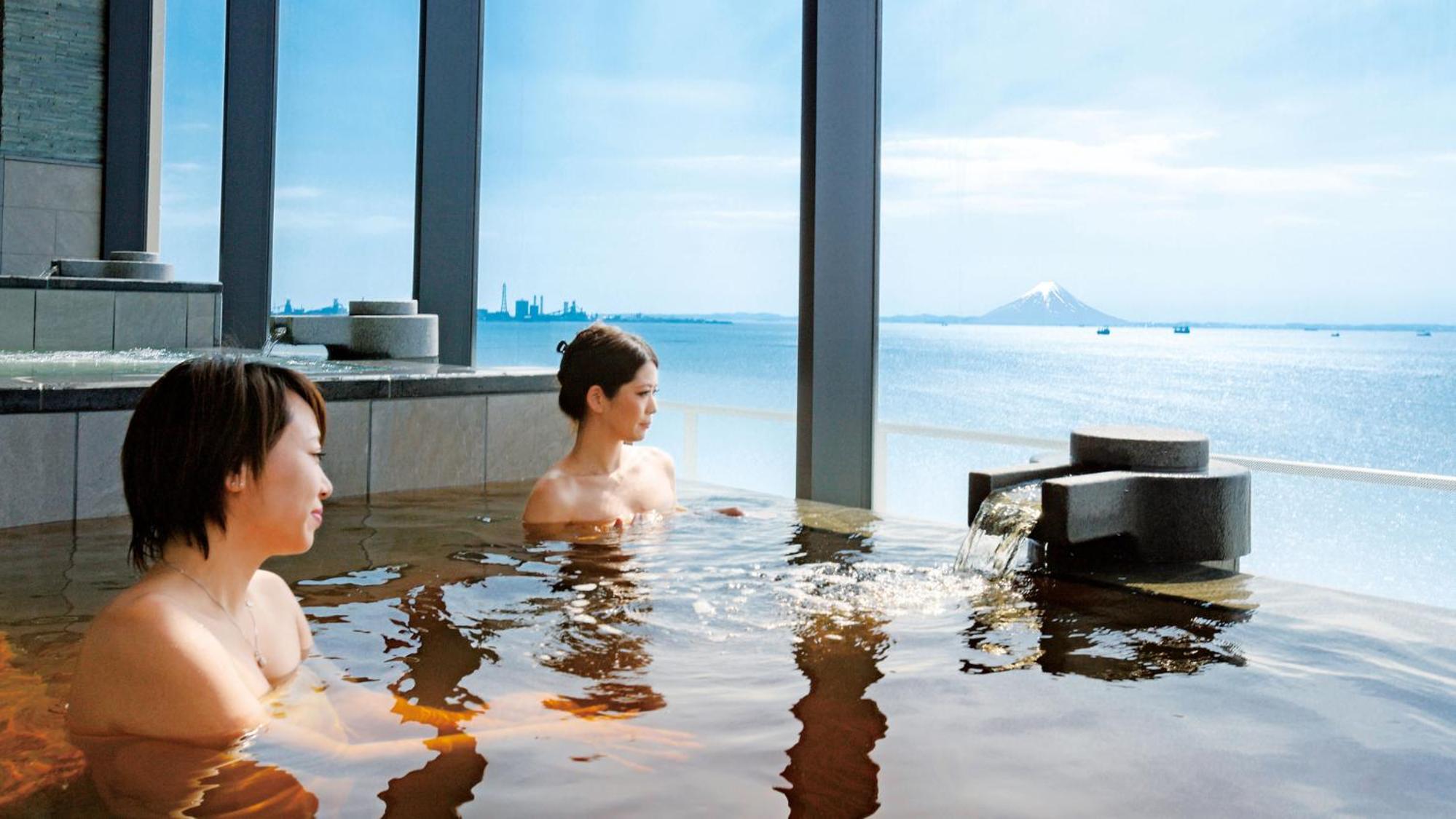 Ryugujo Spa Hotel Mikazuki Fujimitei