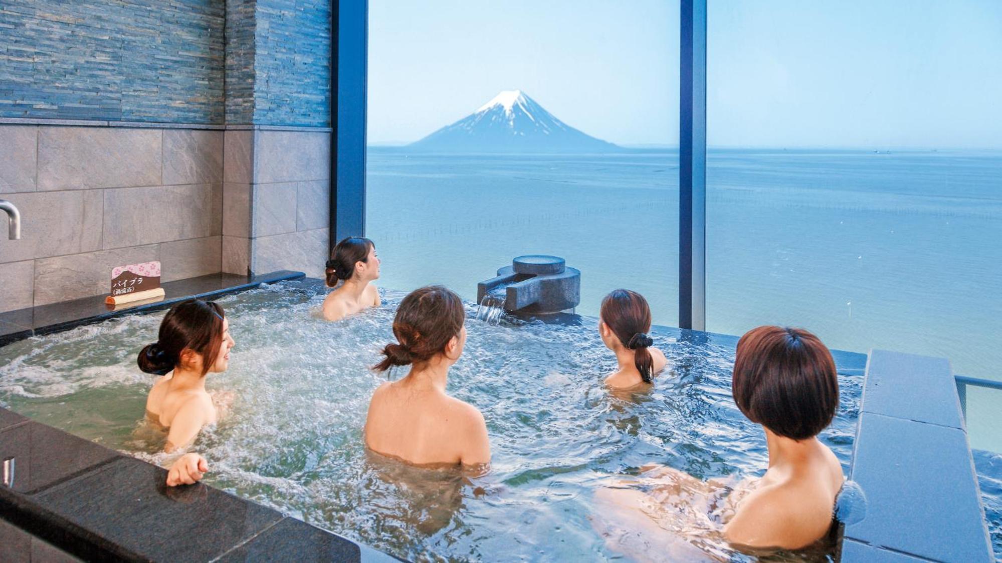 Ryugujo Spa Hotel Mikazuki Fujimitei