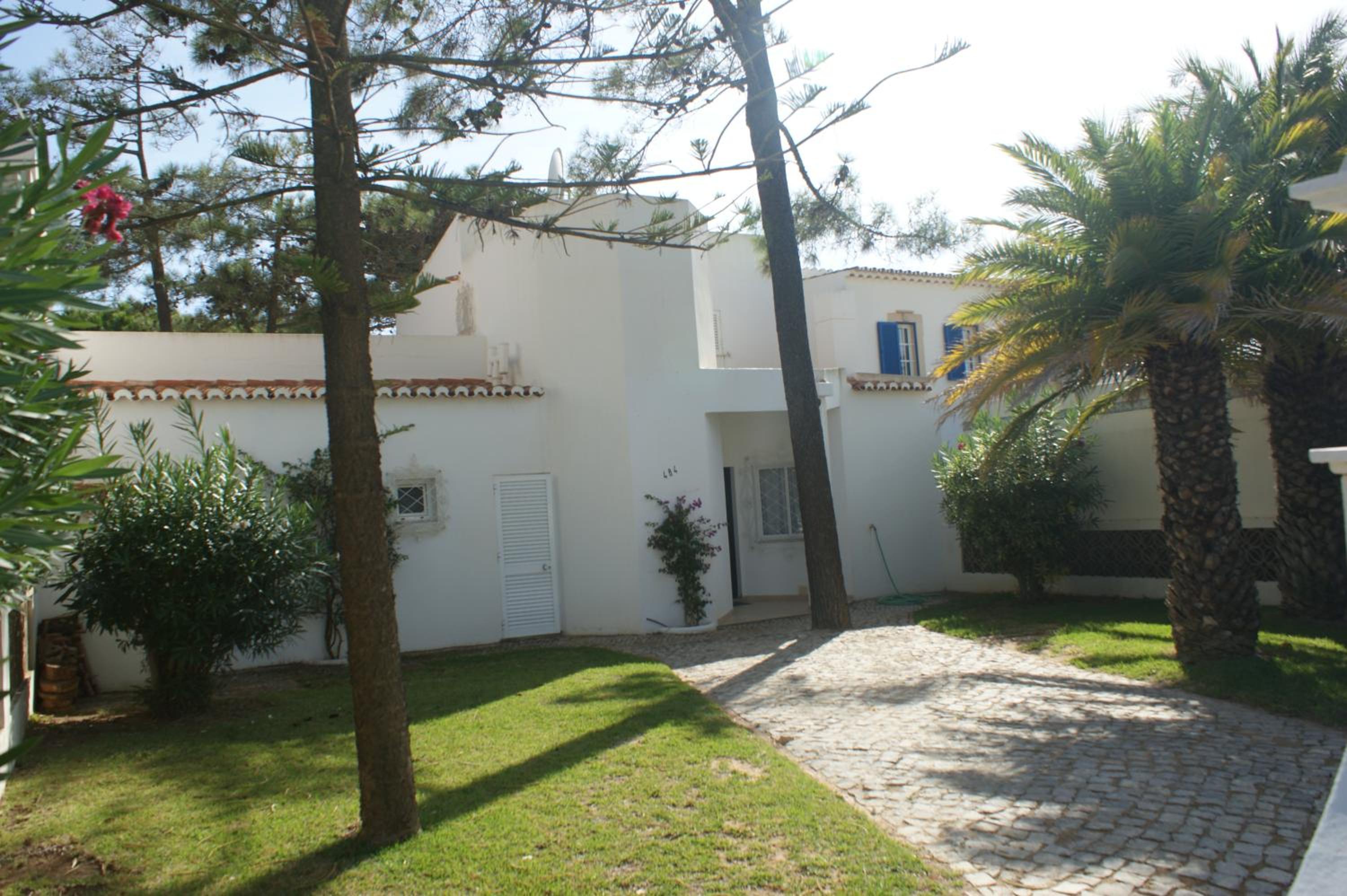 Villa Da Colina - front line villa over looking the beach and golf course in Vale Do Lobo