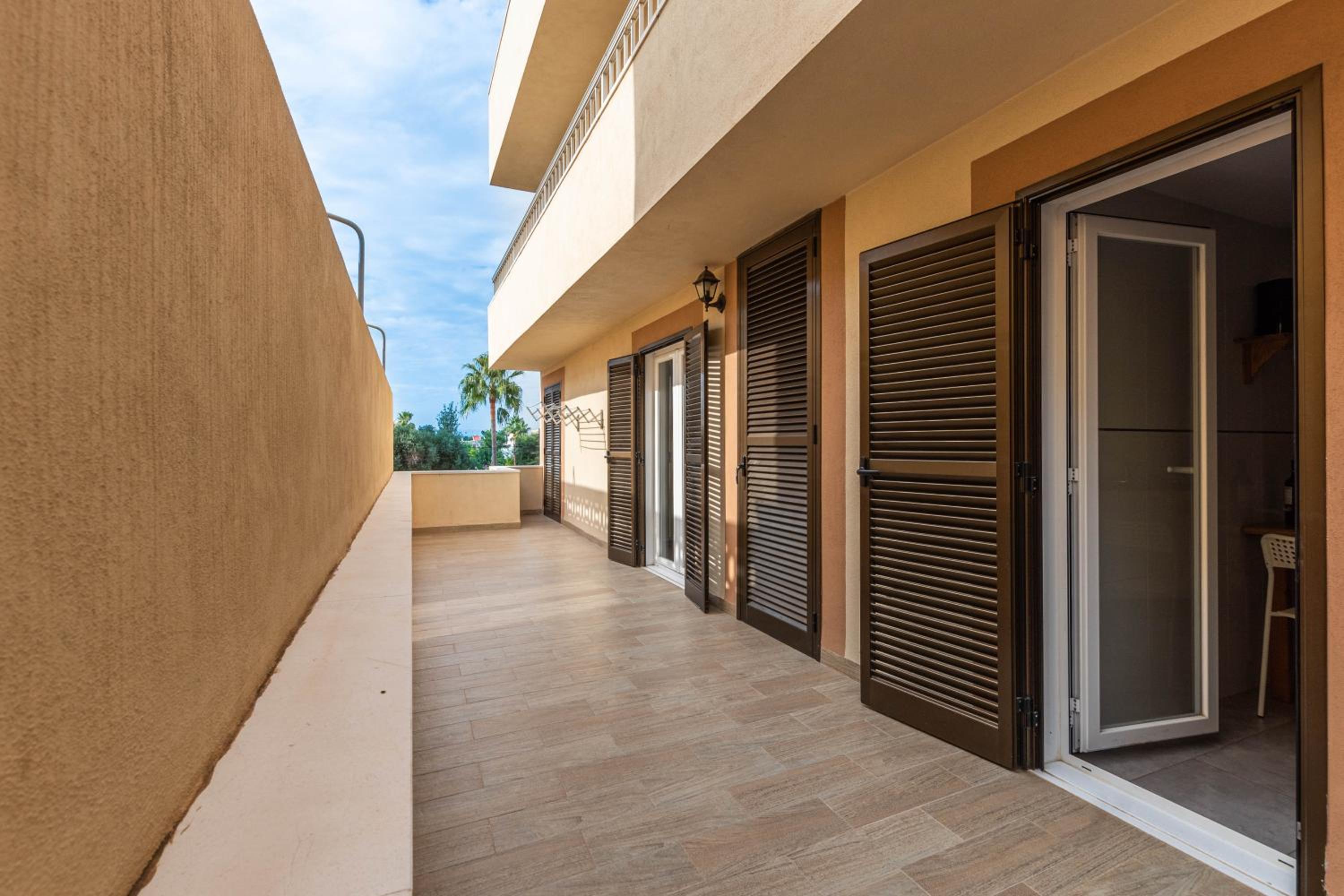 Acapulco Apartments