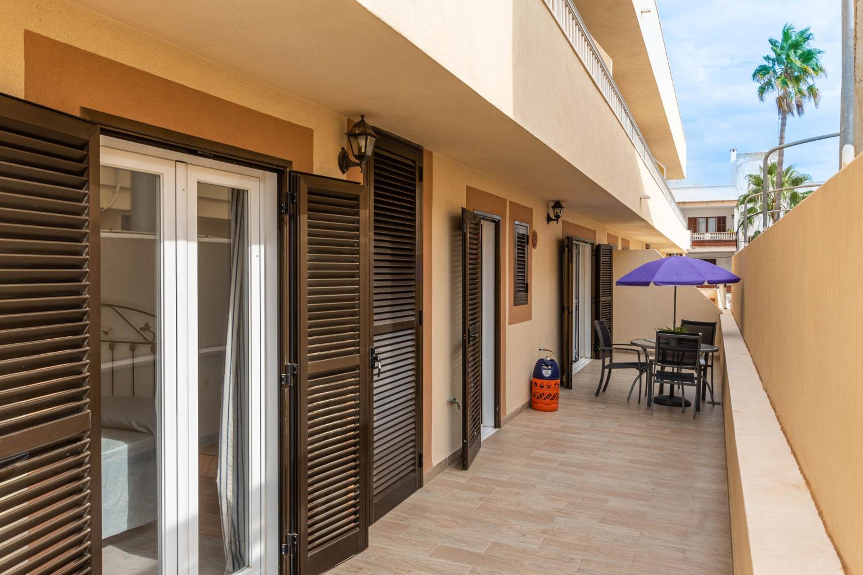 Acapulco Apartments