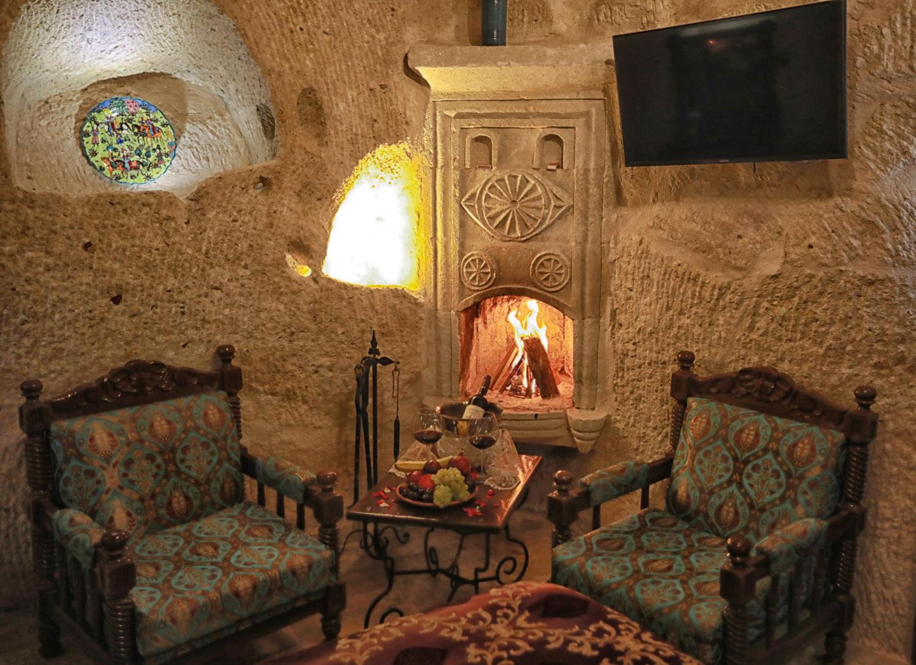 Traveller's Cave Hotel - Image 25