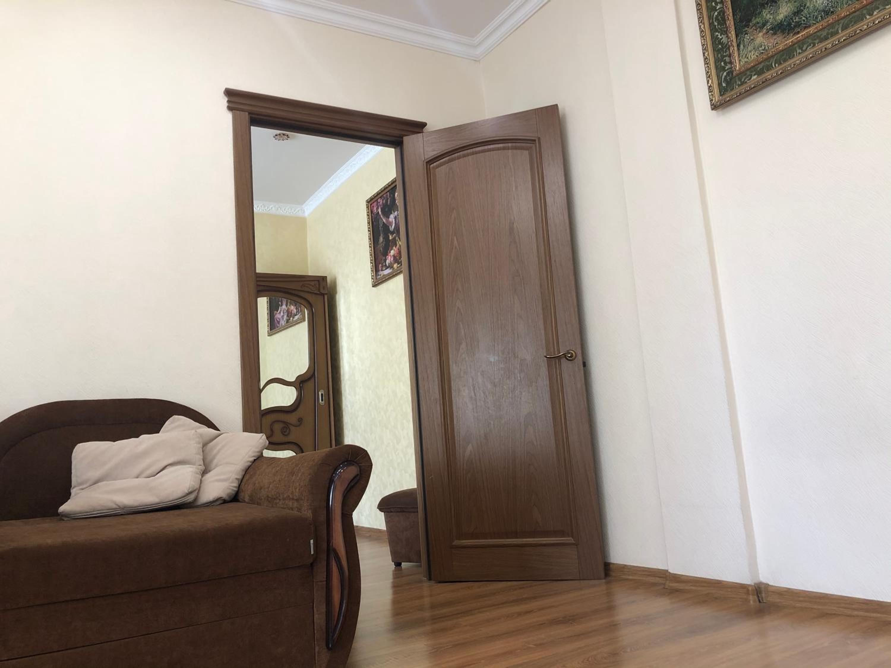 З водою Aparts on Savchenko 6B street view 5