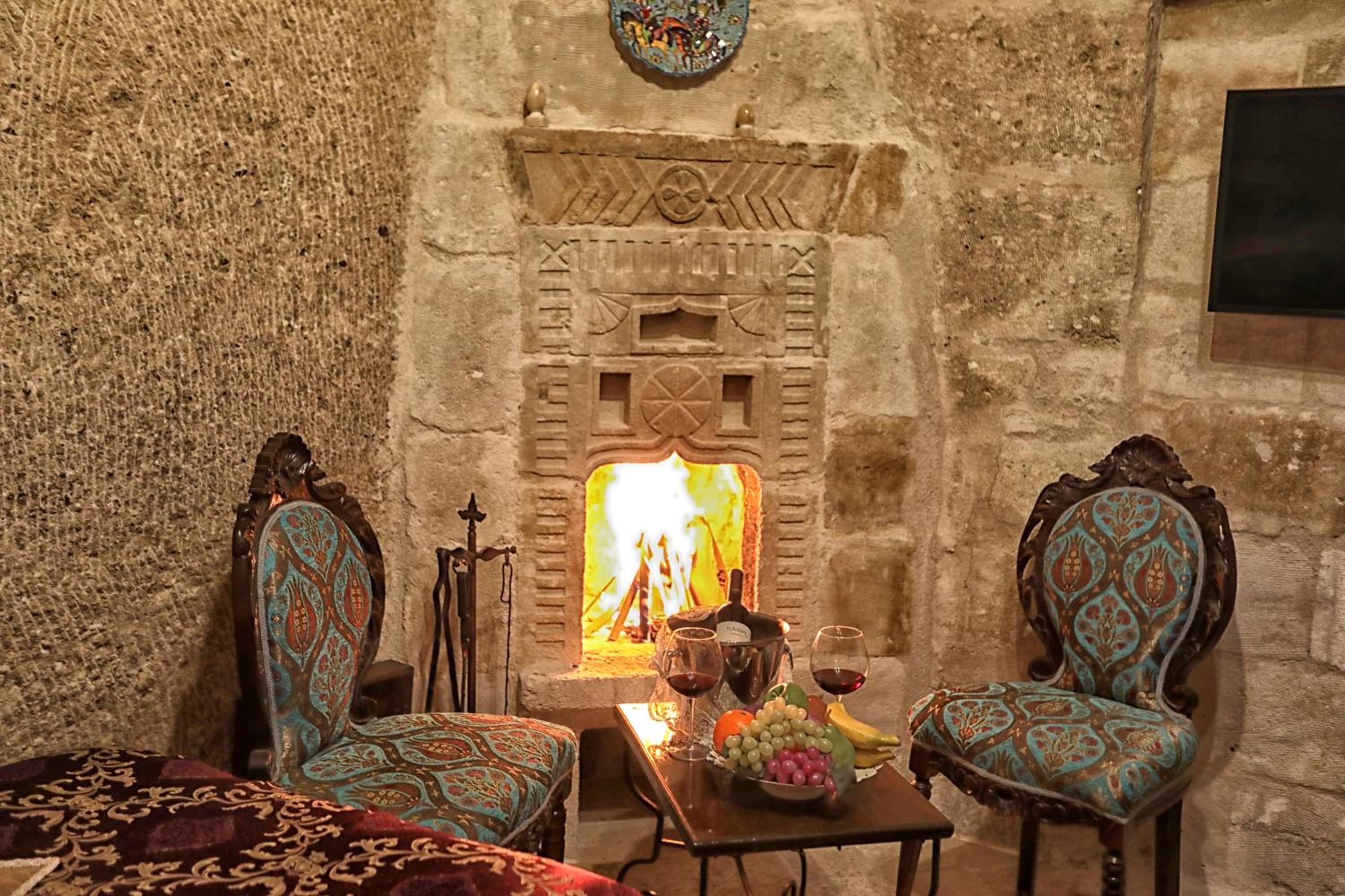 Traveller's Cave Hotel - Image 24