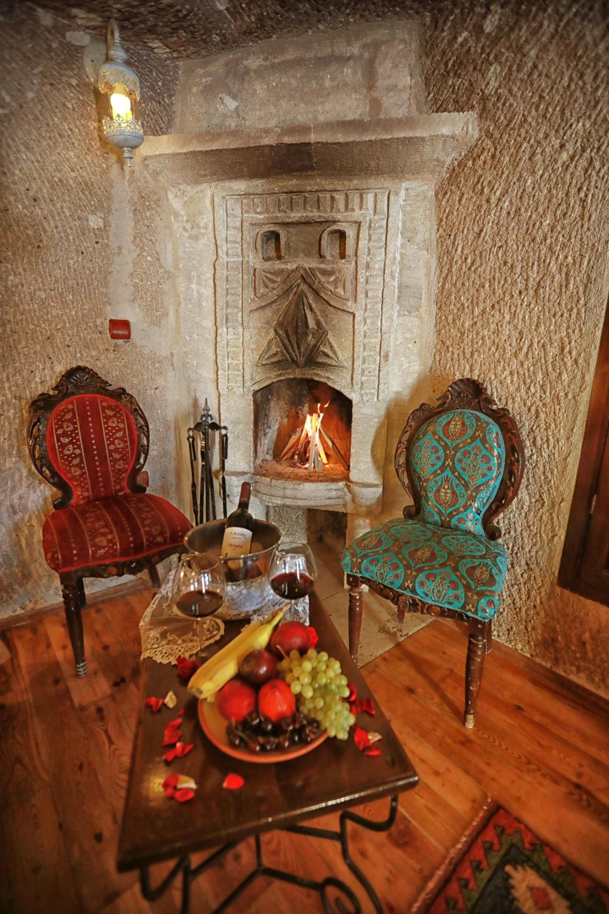 Traveller's Cave Hotel - Image 78