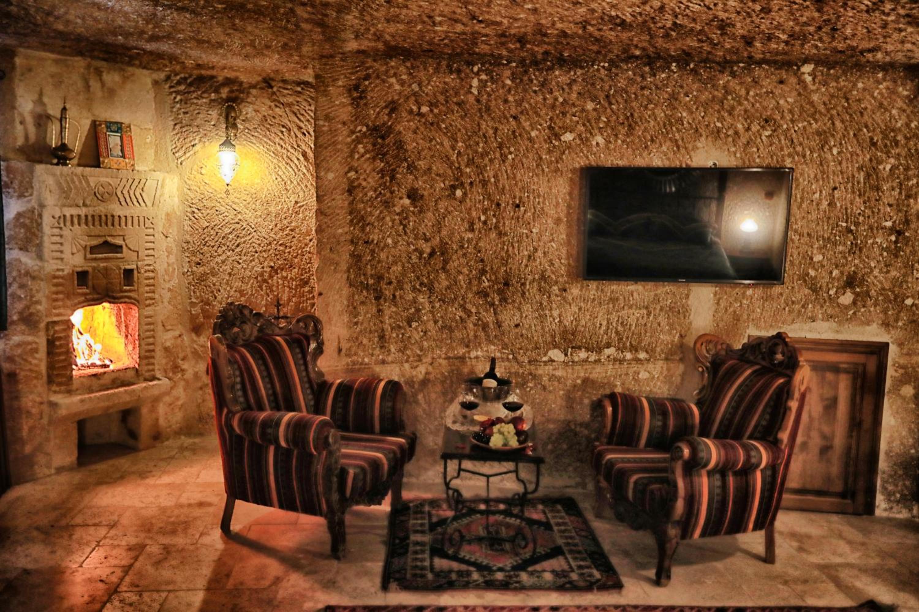 Traveller's Cave Hotel - Image 22