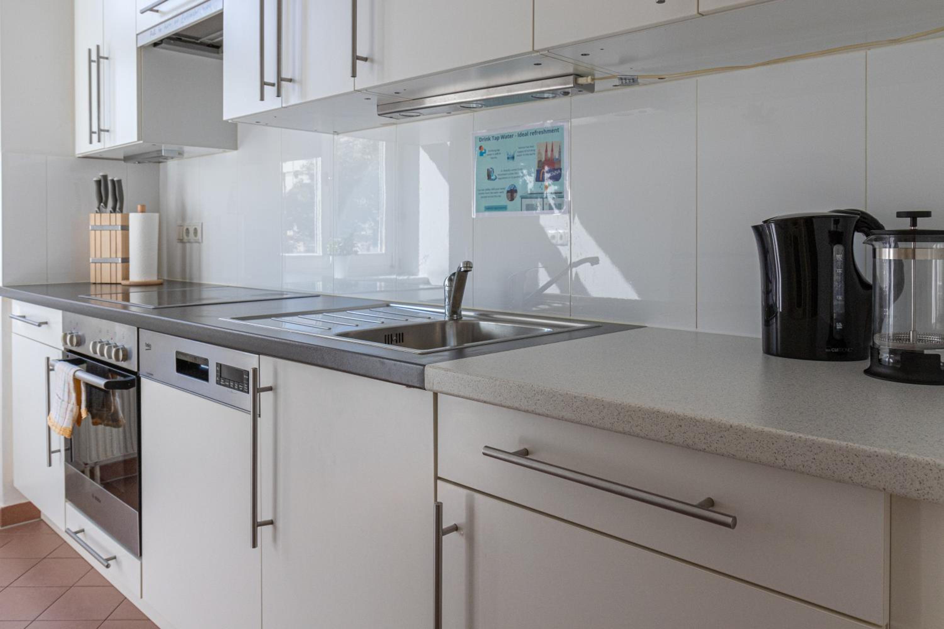 Yeshello Elegant Apartment near Central Vienna