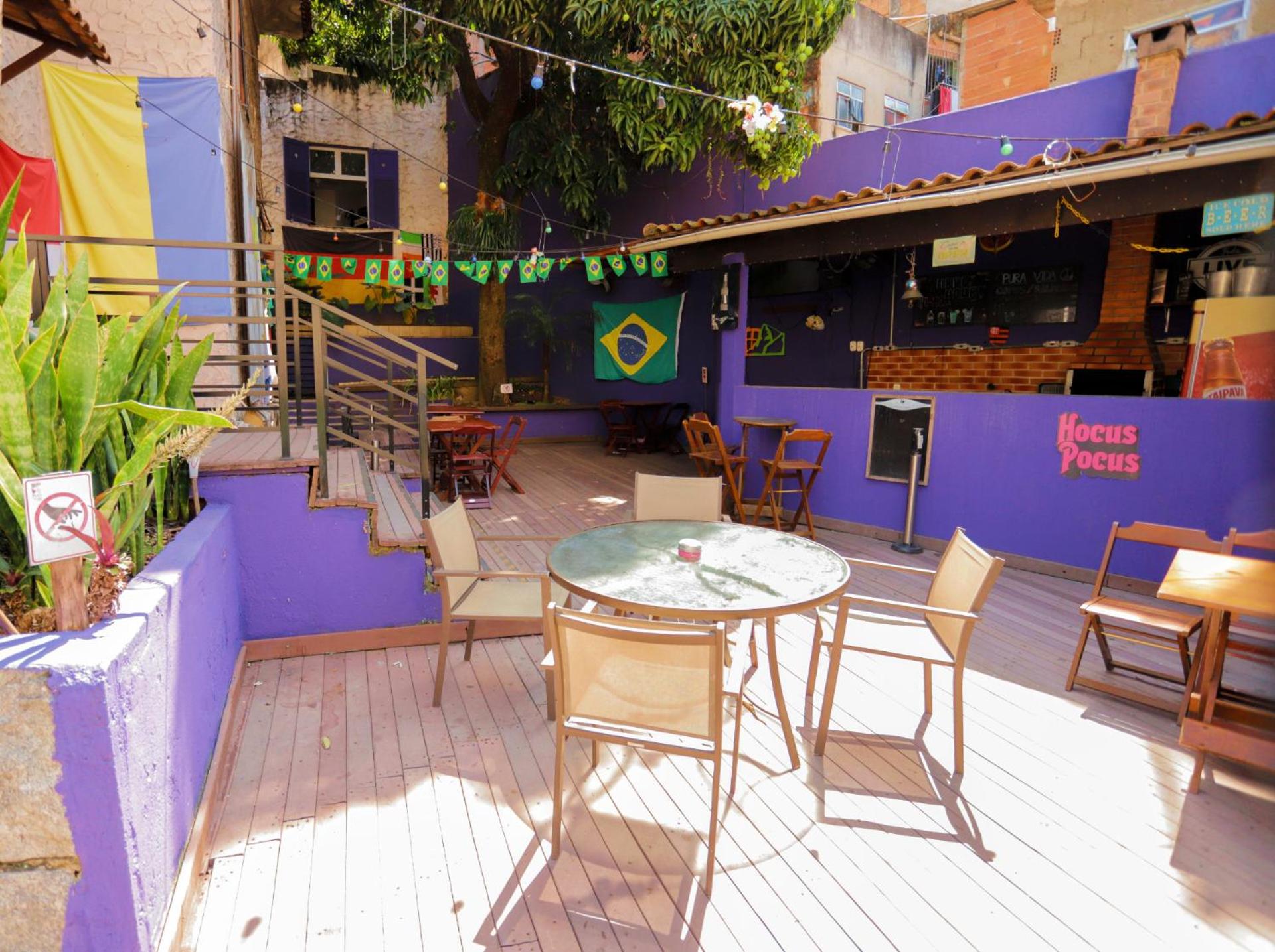 Pura Vida Hostel