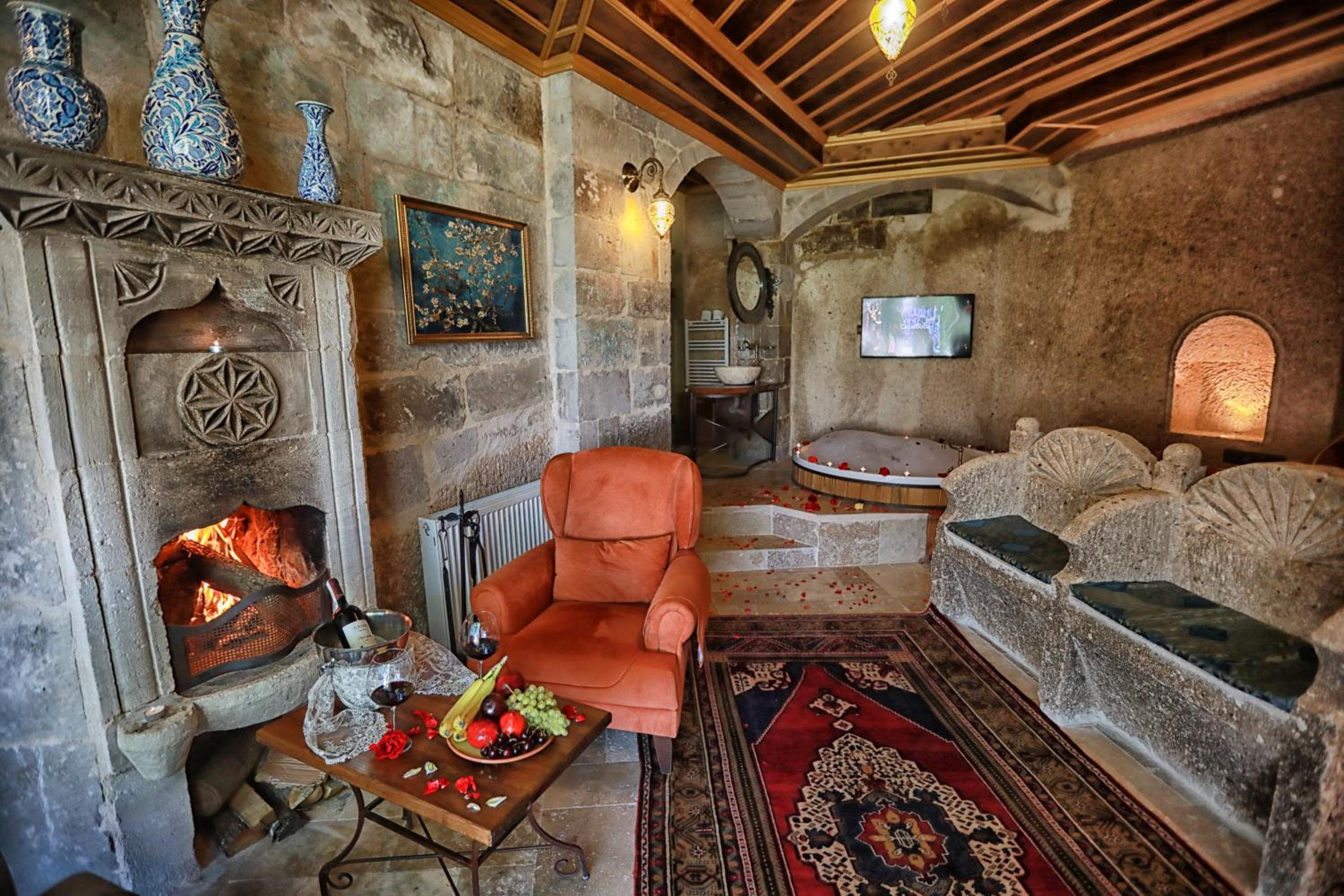 Traveller's Cave Hotel - Image 102