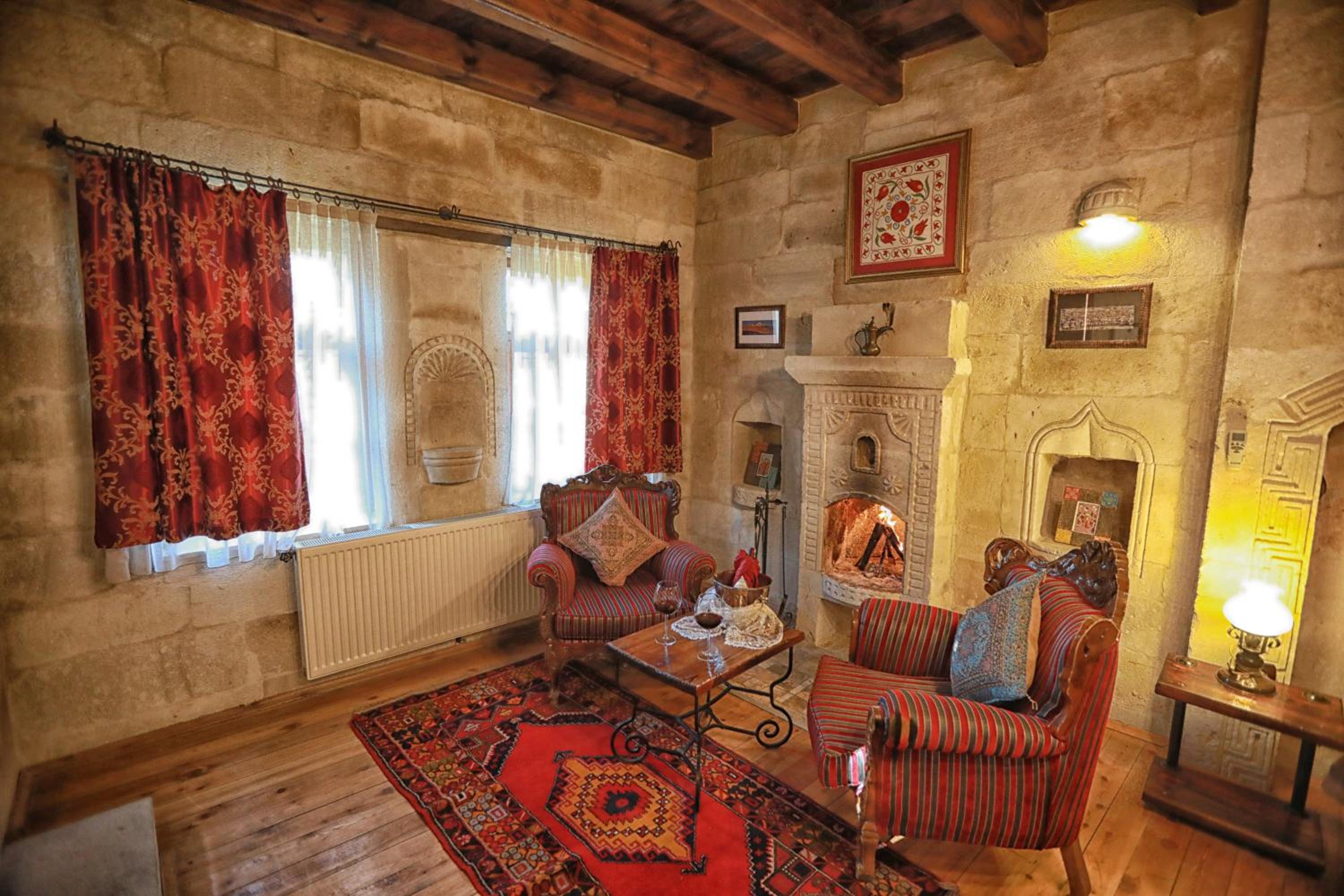 Traveller's Cave Hotel - Image 106