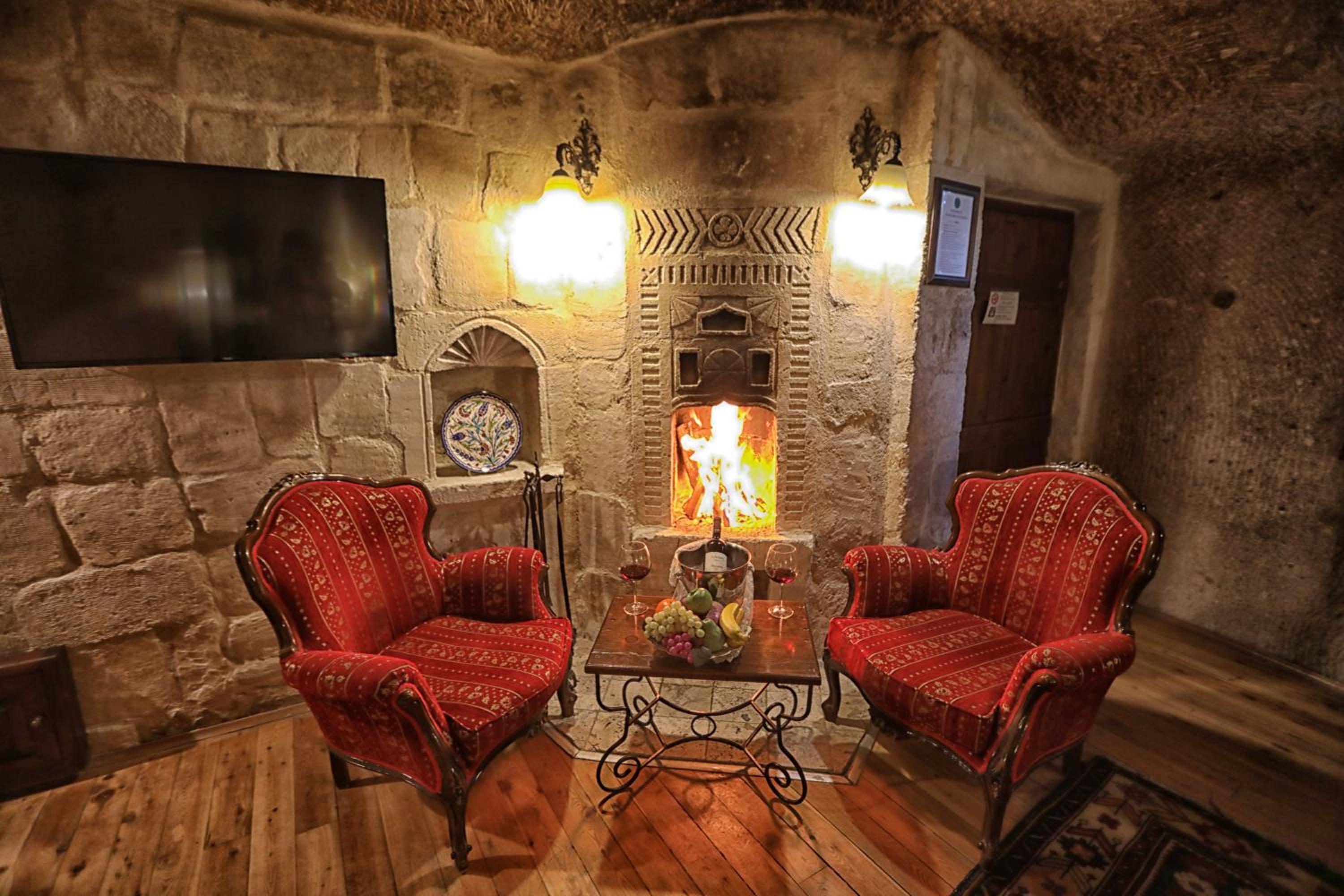 Traveller's Cave Hotel - Image 59