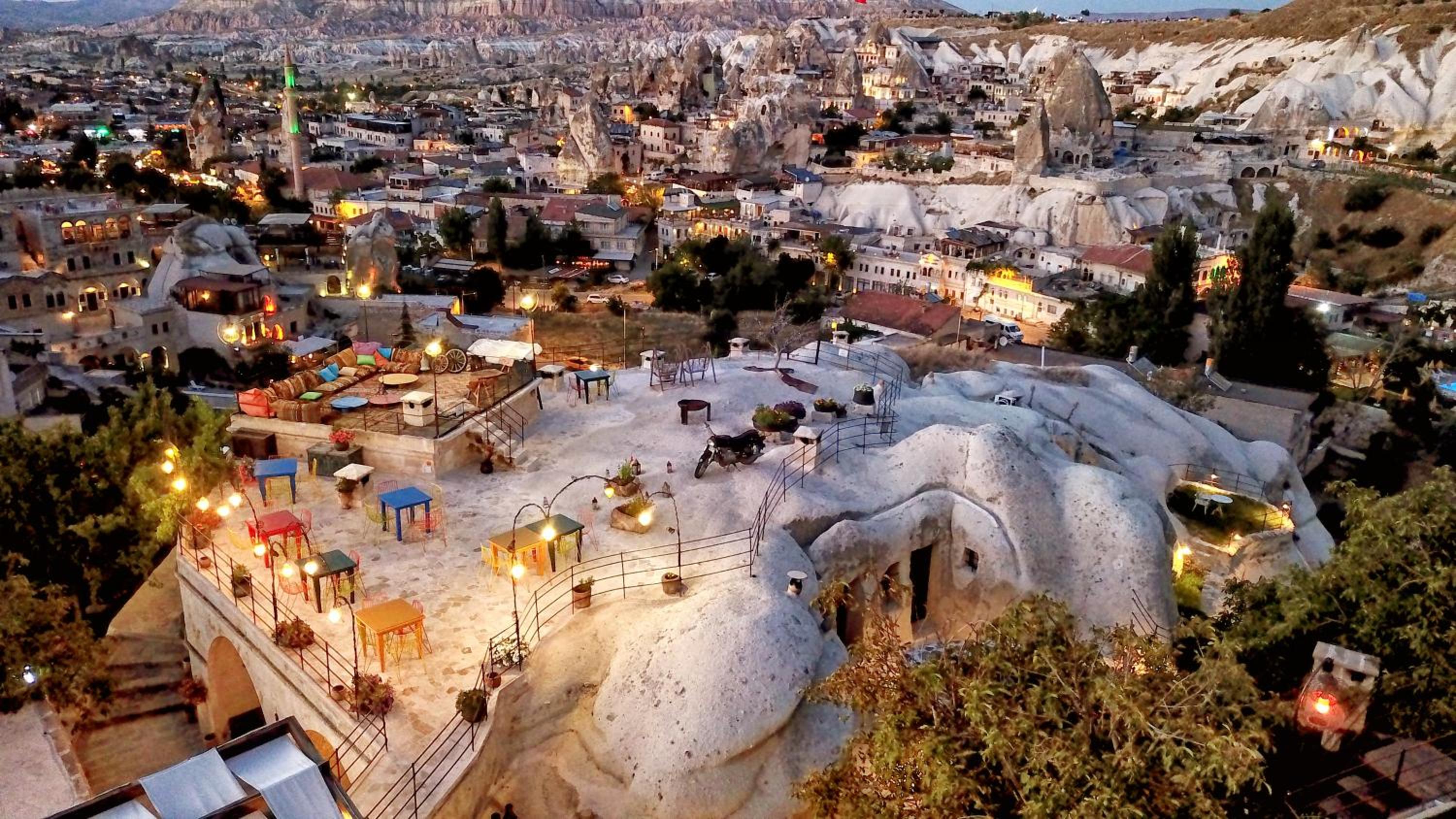 Traveller's Cave Hotel - Image 95