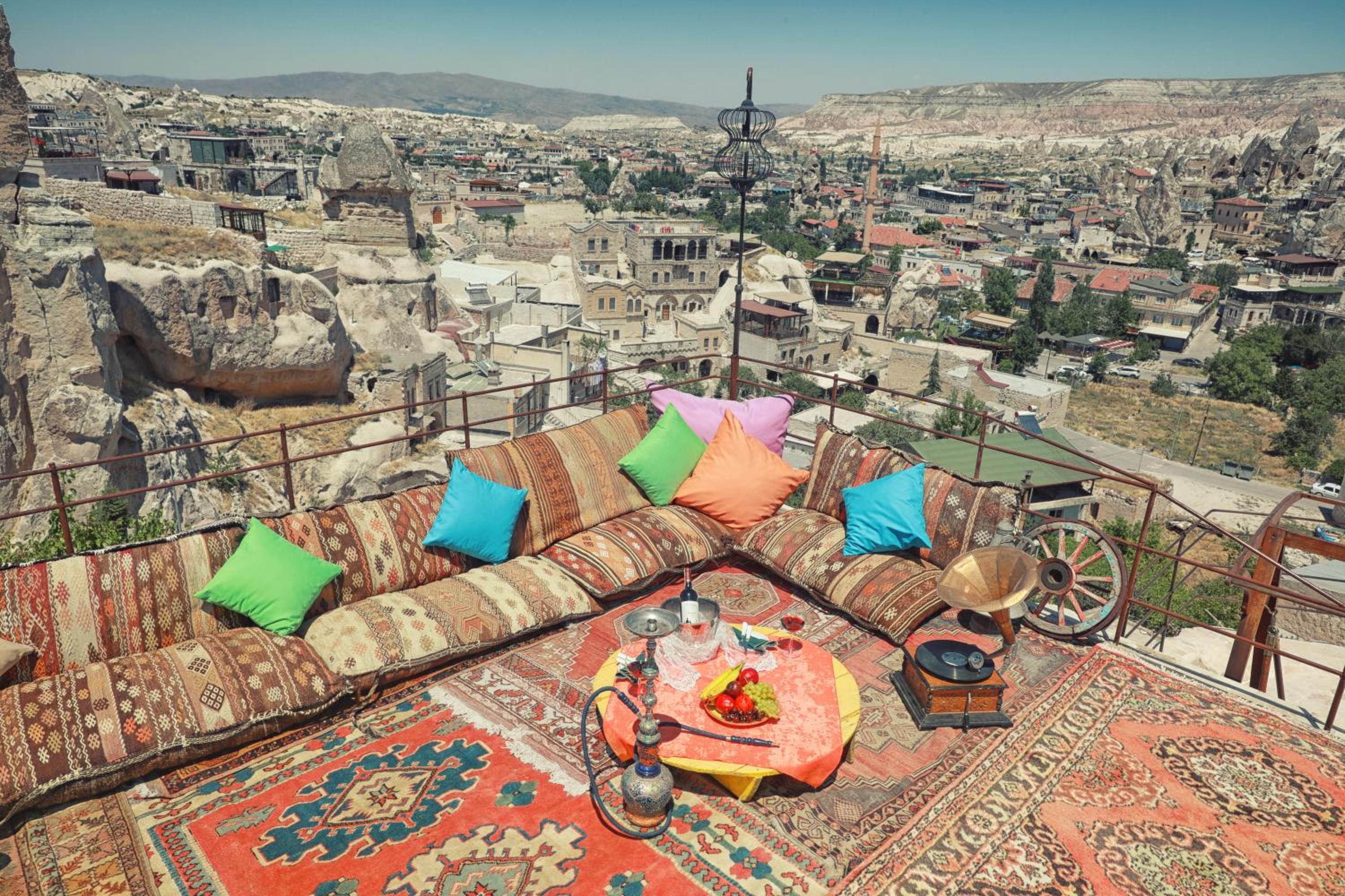 Traveller's Cave Hotel - Image 44