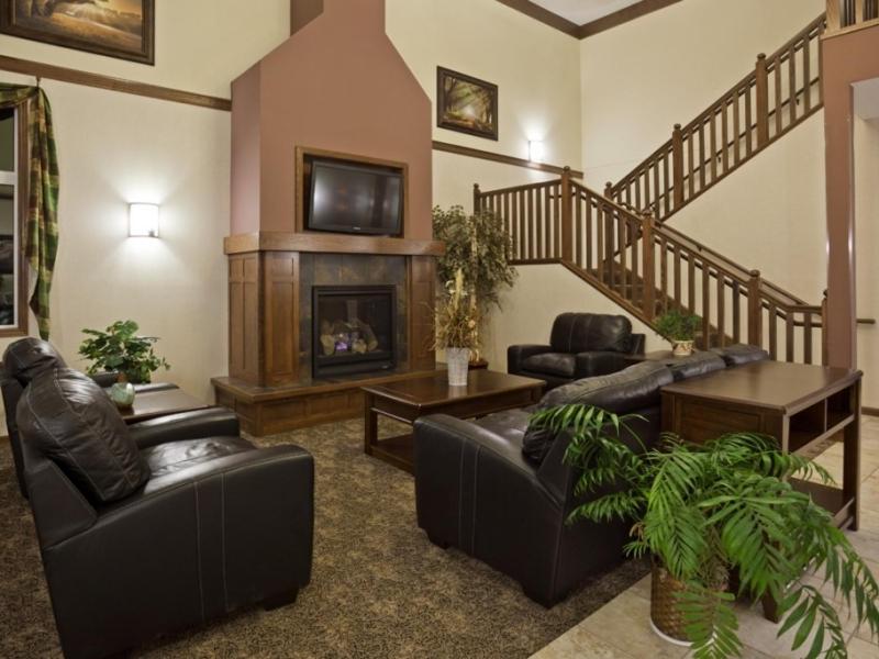 American Inn & Suites