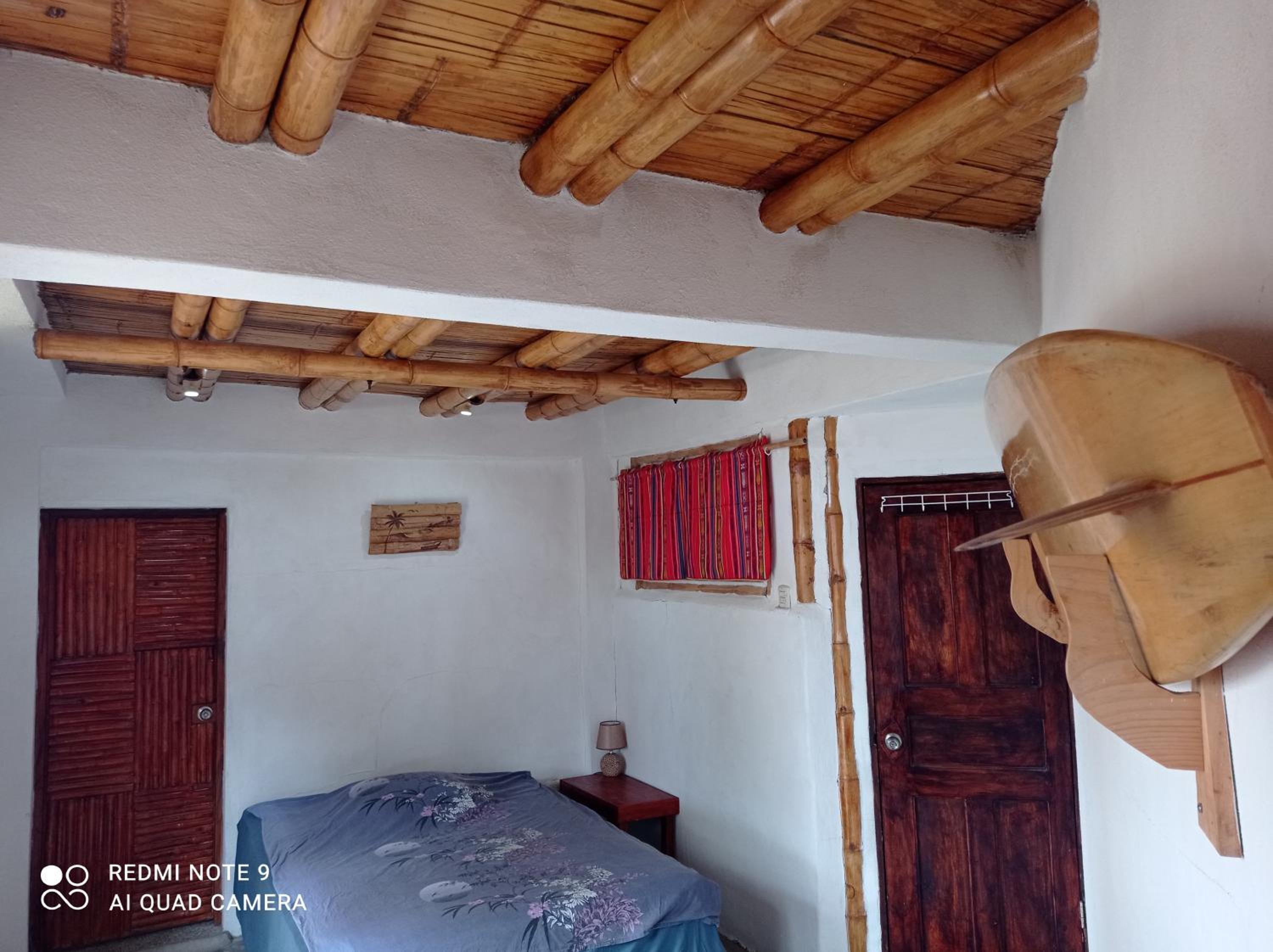 Hostal Puerto Engabao "El Surf Shelter"