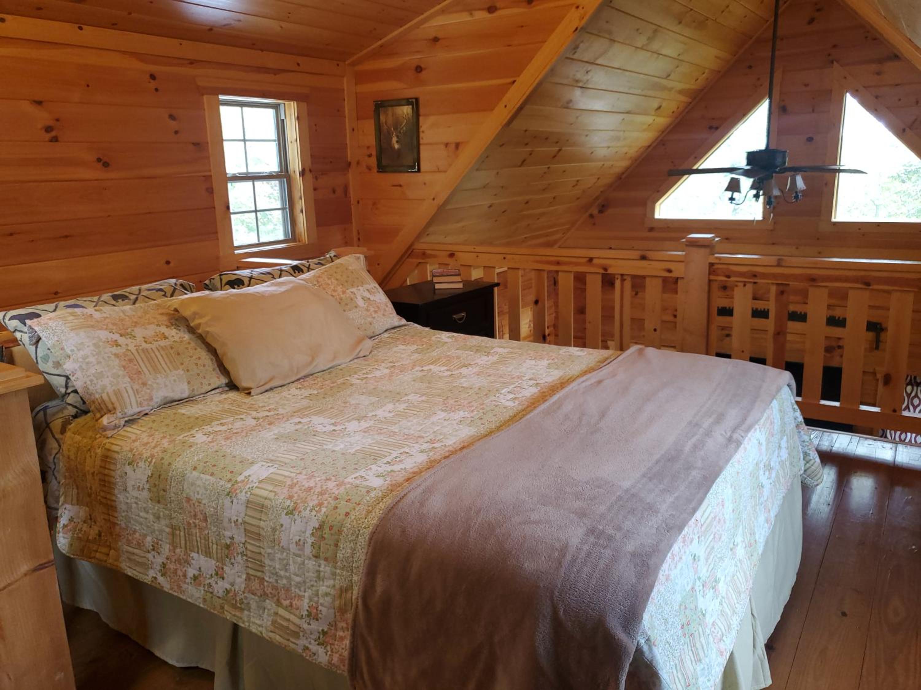 The Hampton - An Amish Built Deluxe Log Cabin