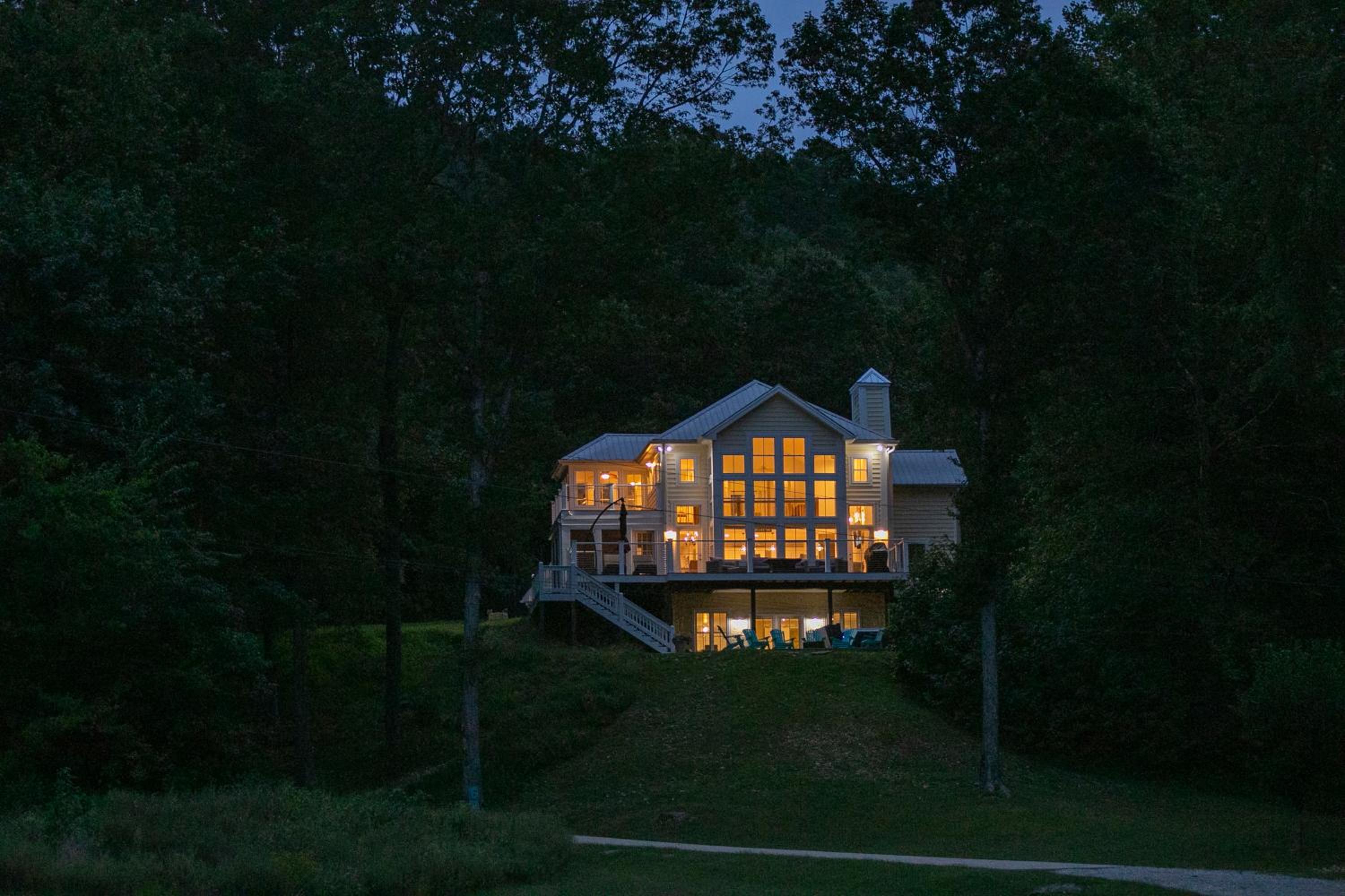 Modern Farmhouse Style Chalet with amazing Kentucky Lake views - Dock, Hottub and Firepit! view 5