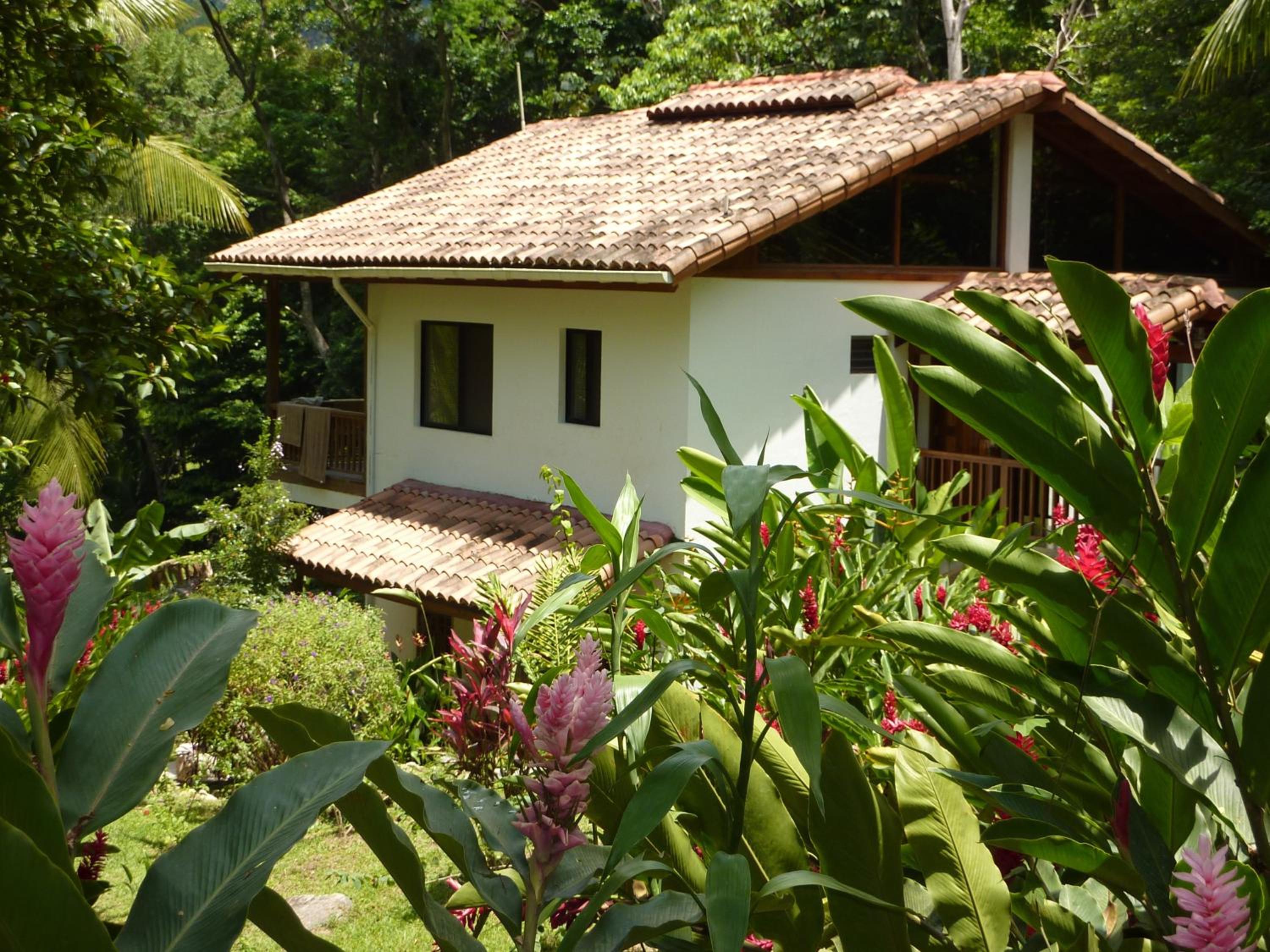 Villas Pico Bonito