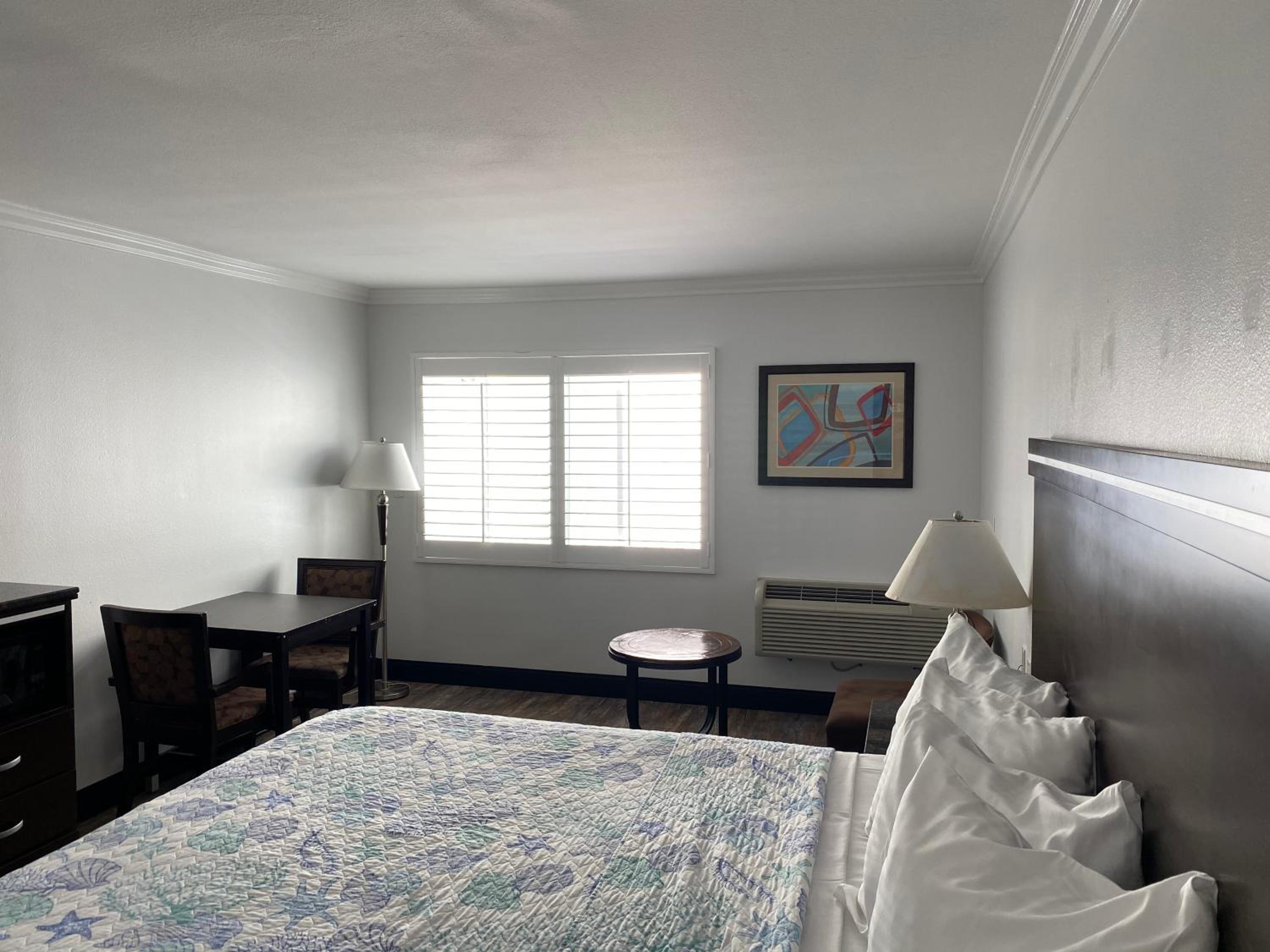 Ocean Surf Inn & Suites