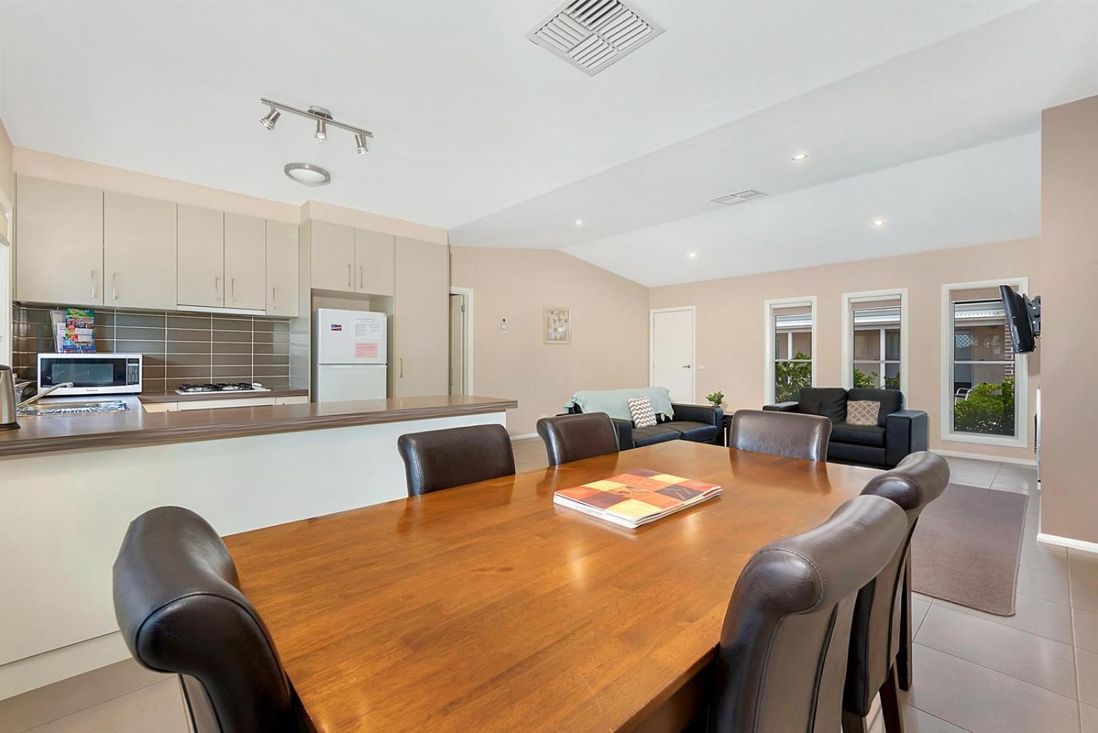 Kennedy Holiday Villas