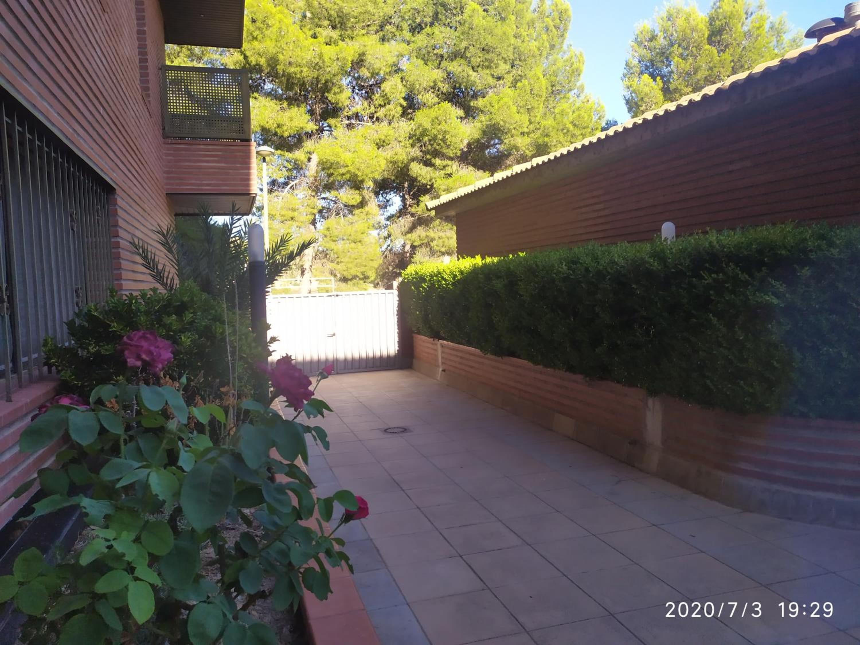 TU CASA EN MEQUINENZA CON WIFI view 2