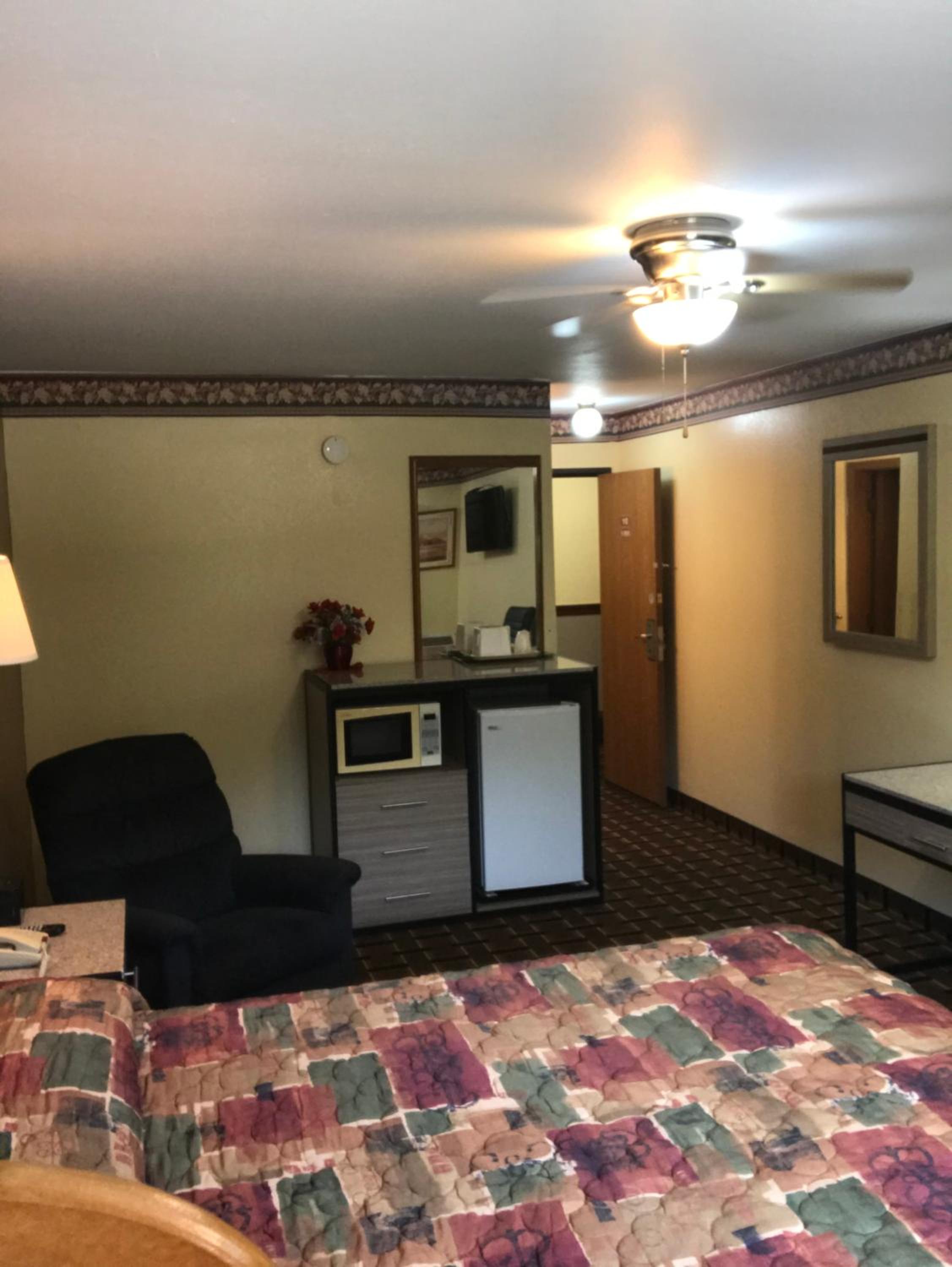 Deluxe Inn Nebraska City - Property Image 17