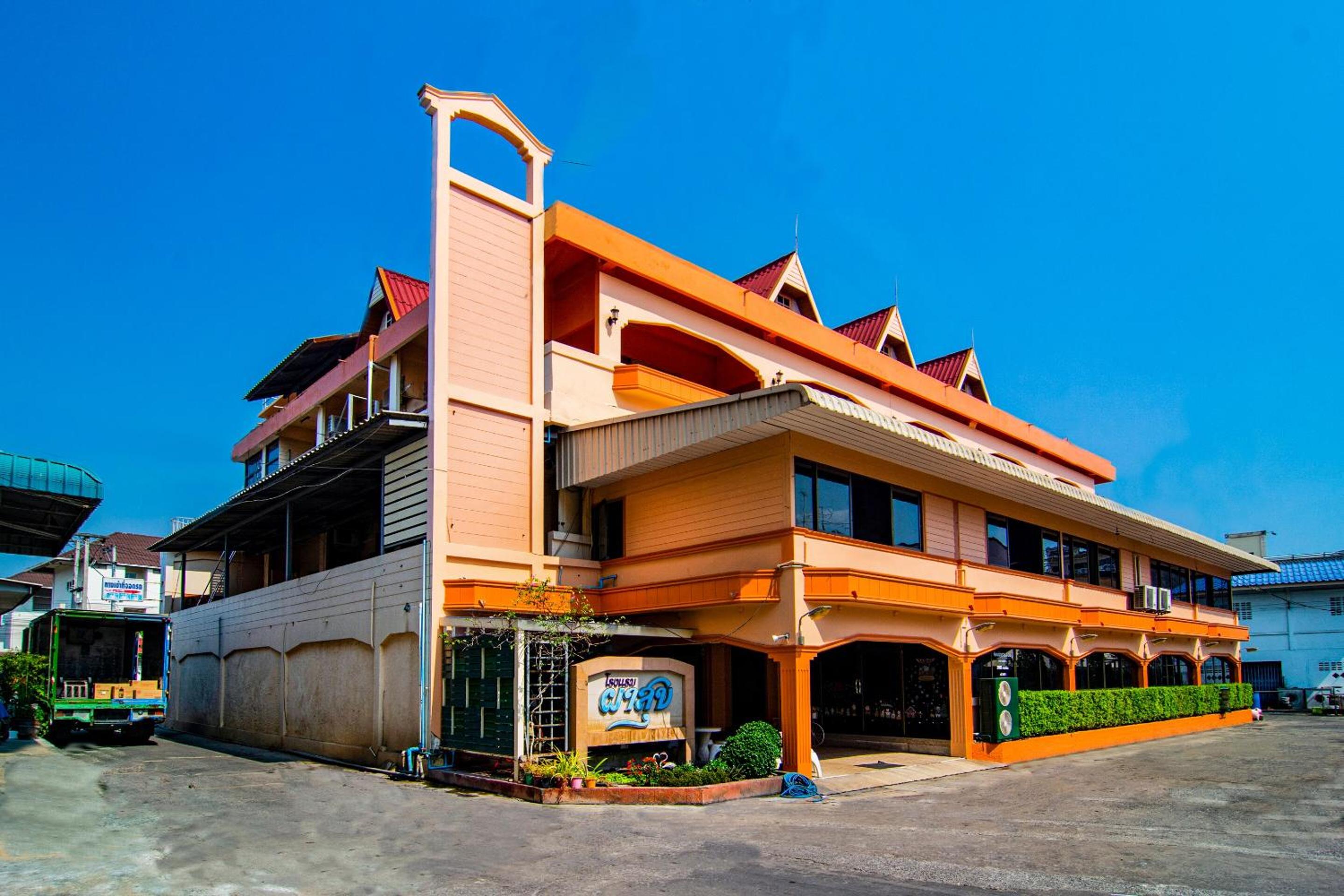Pran Buri Vacations - OYO 534 Phasuk Hotel - Property Image 3