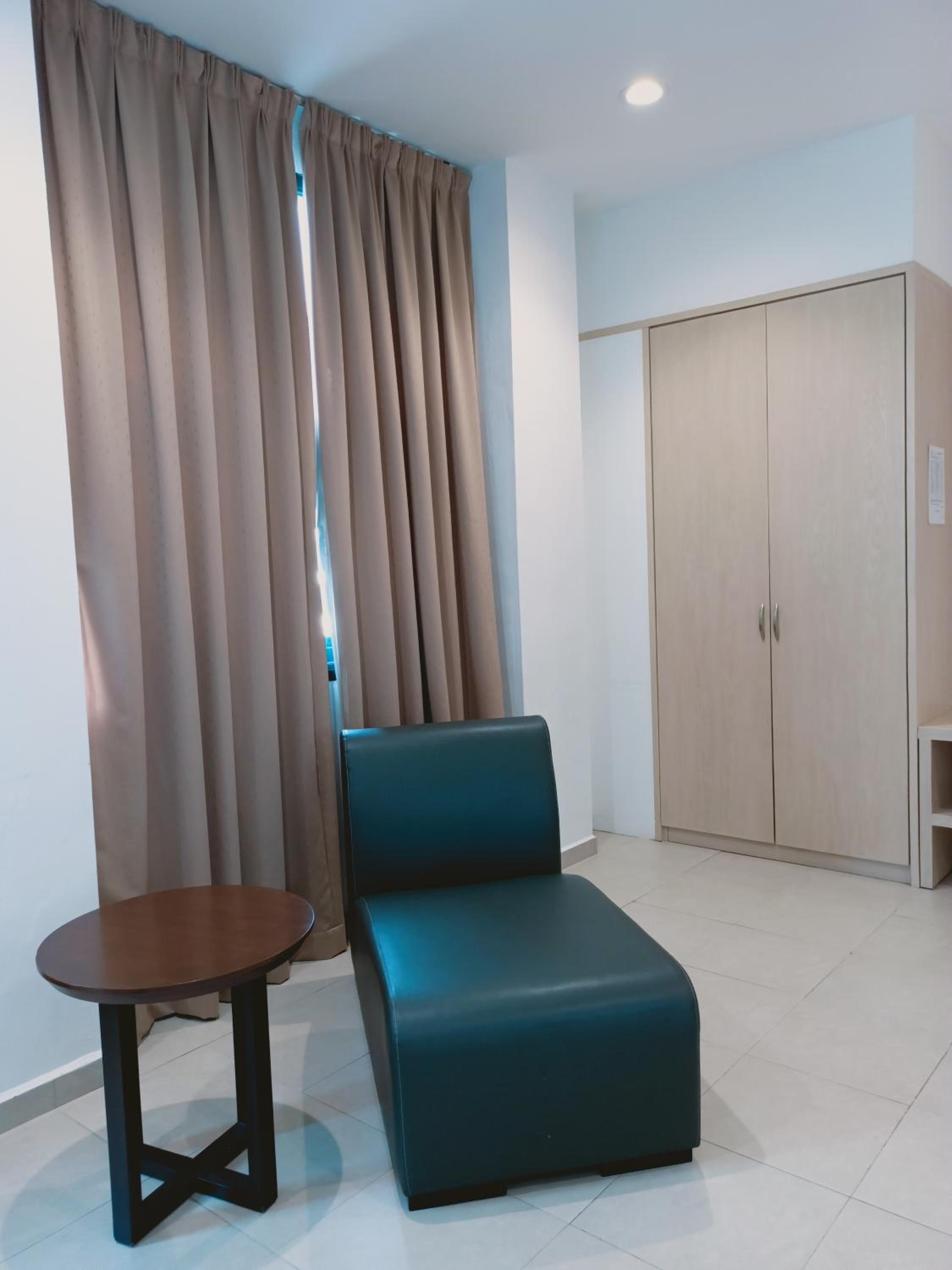 Golden View Serviced Apartments