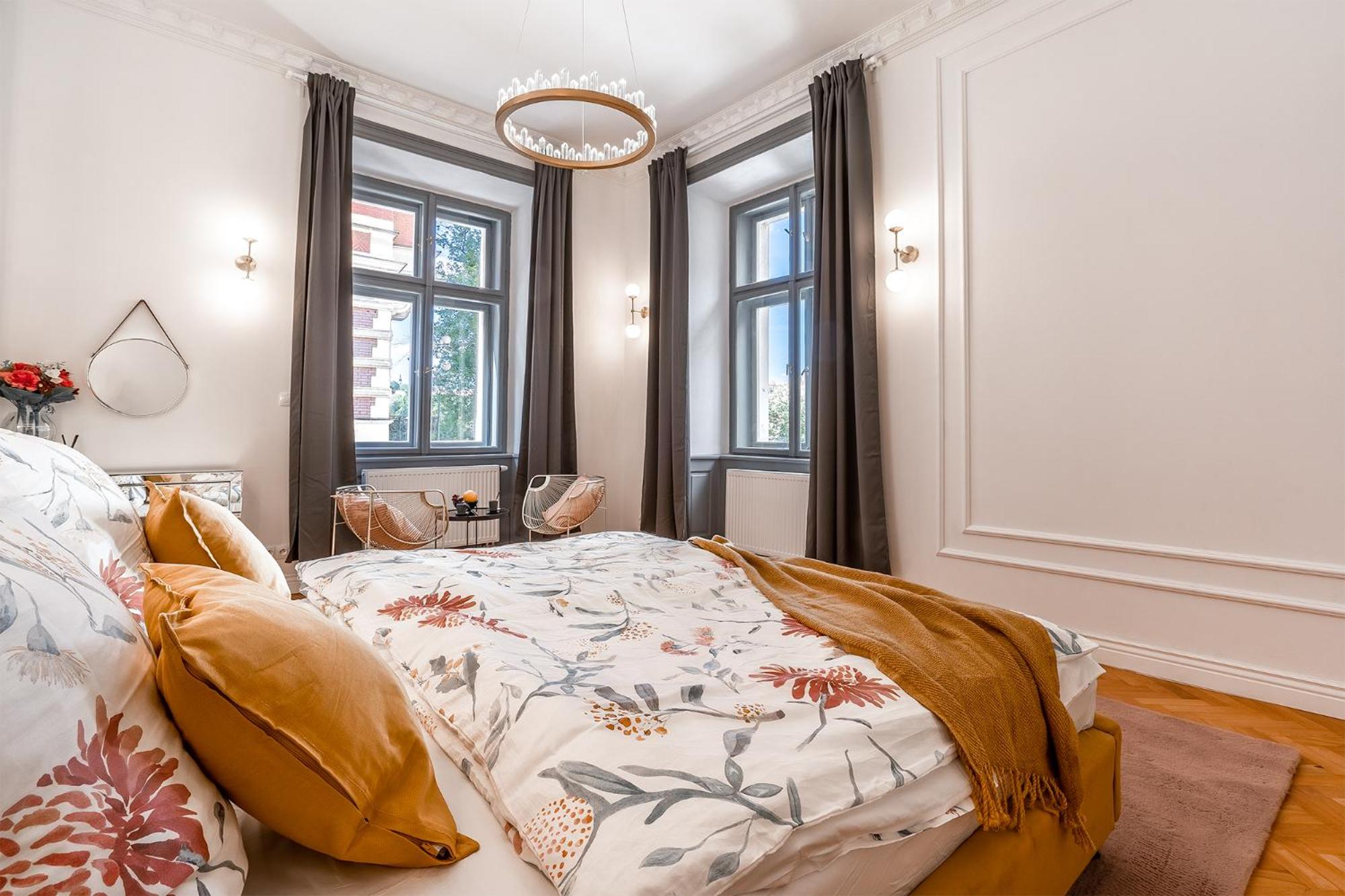Emperor Castle View Suite