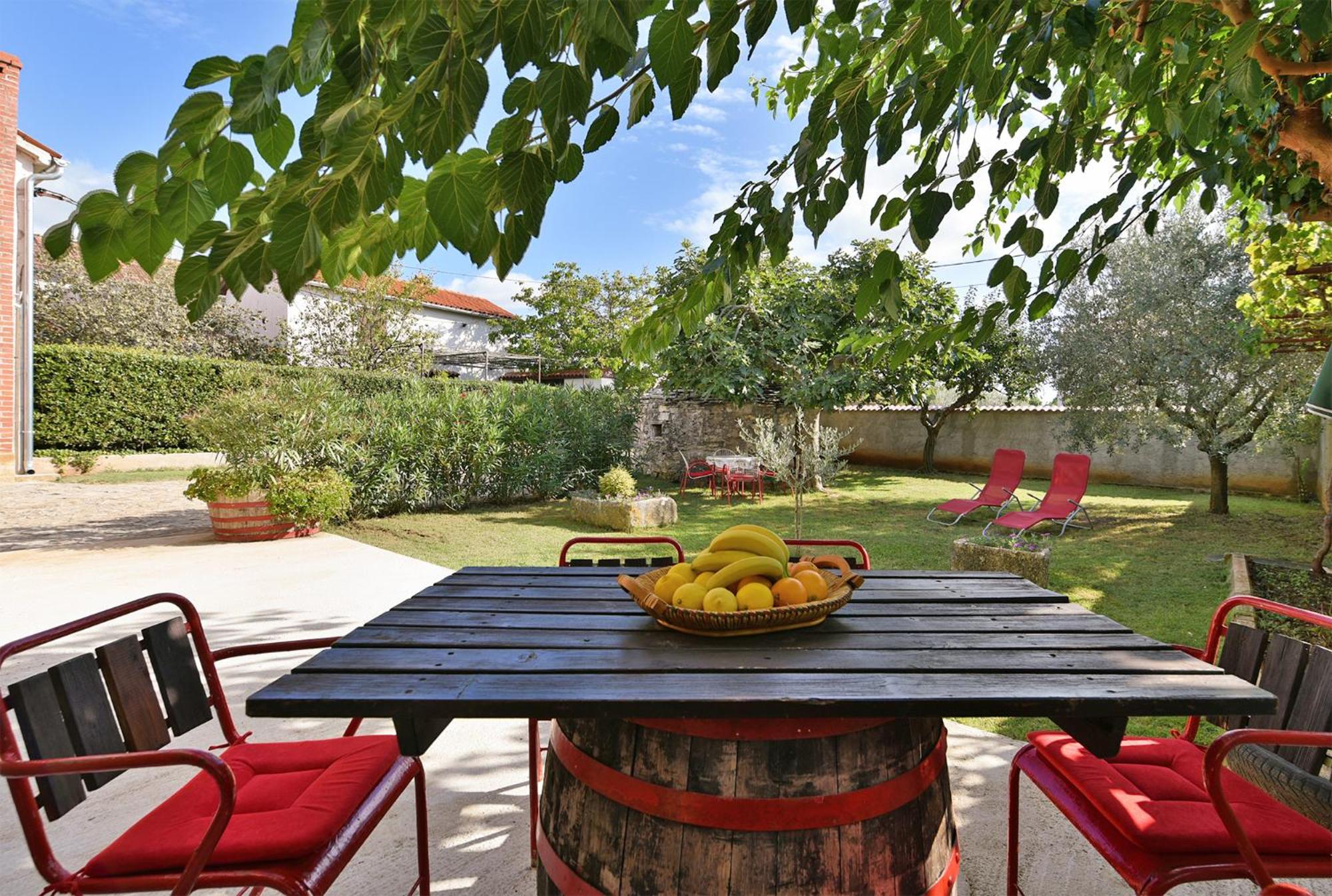 House Monteci 1378 view 3