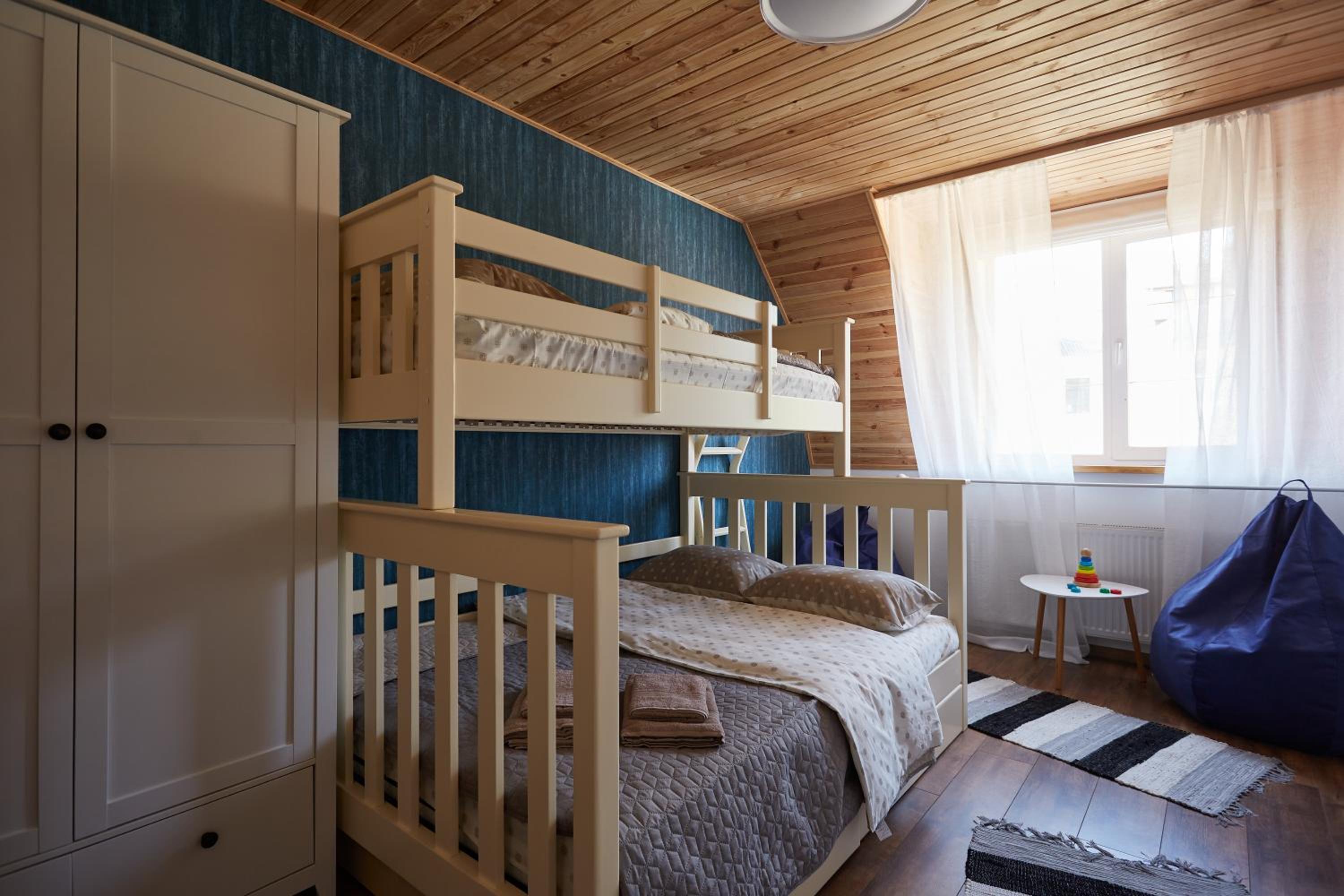 Scandinavian Hygge Canyon view lounge