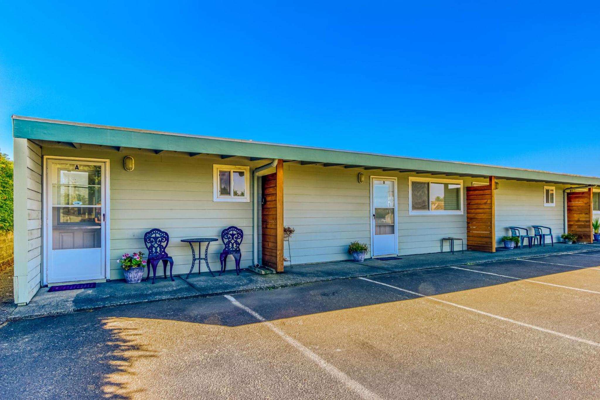 Pacific Surf Condos