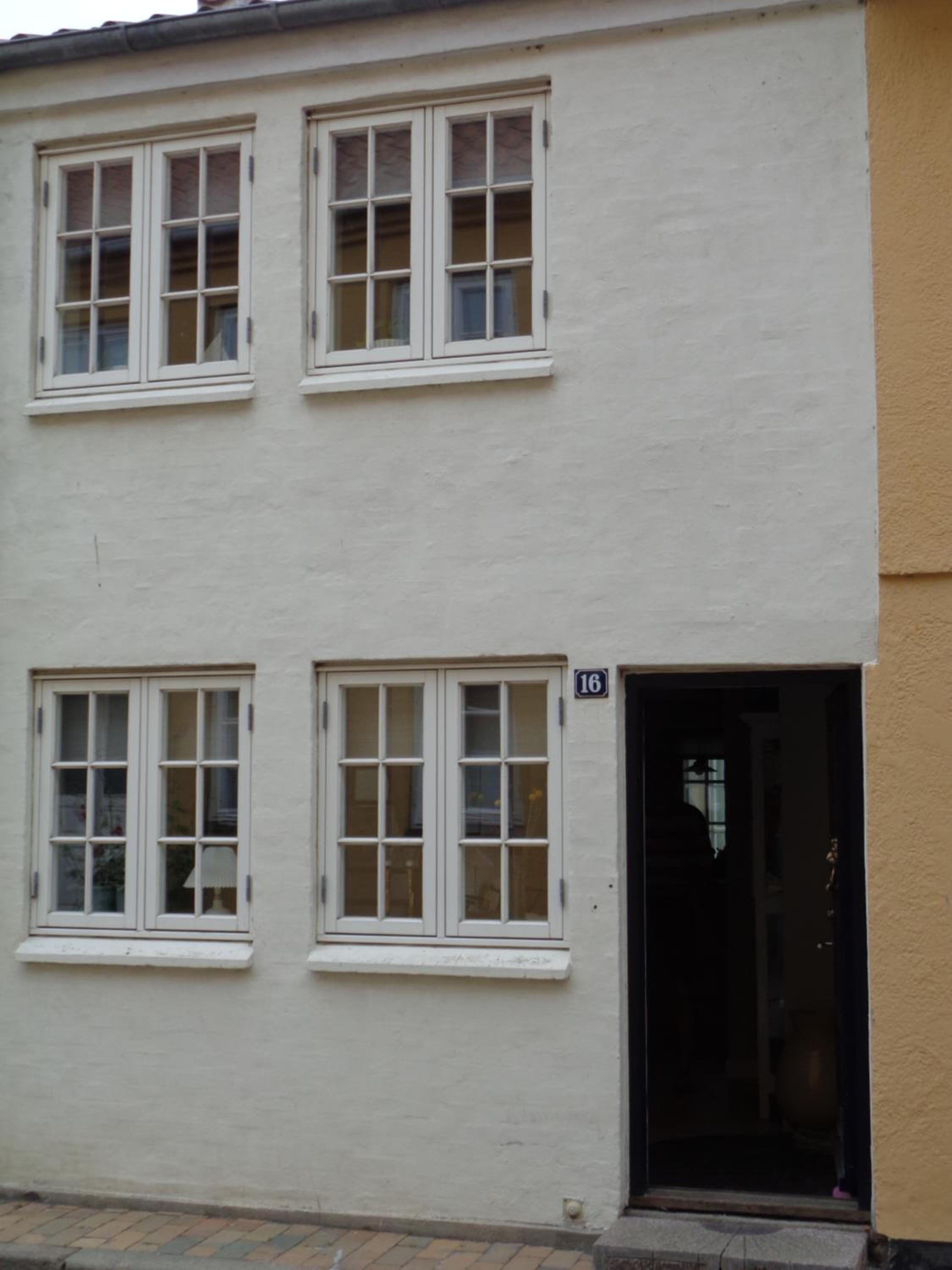 Dejligt lille byhus