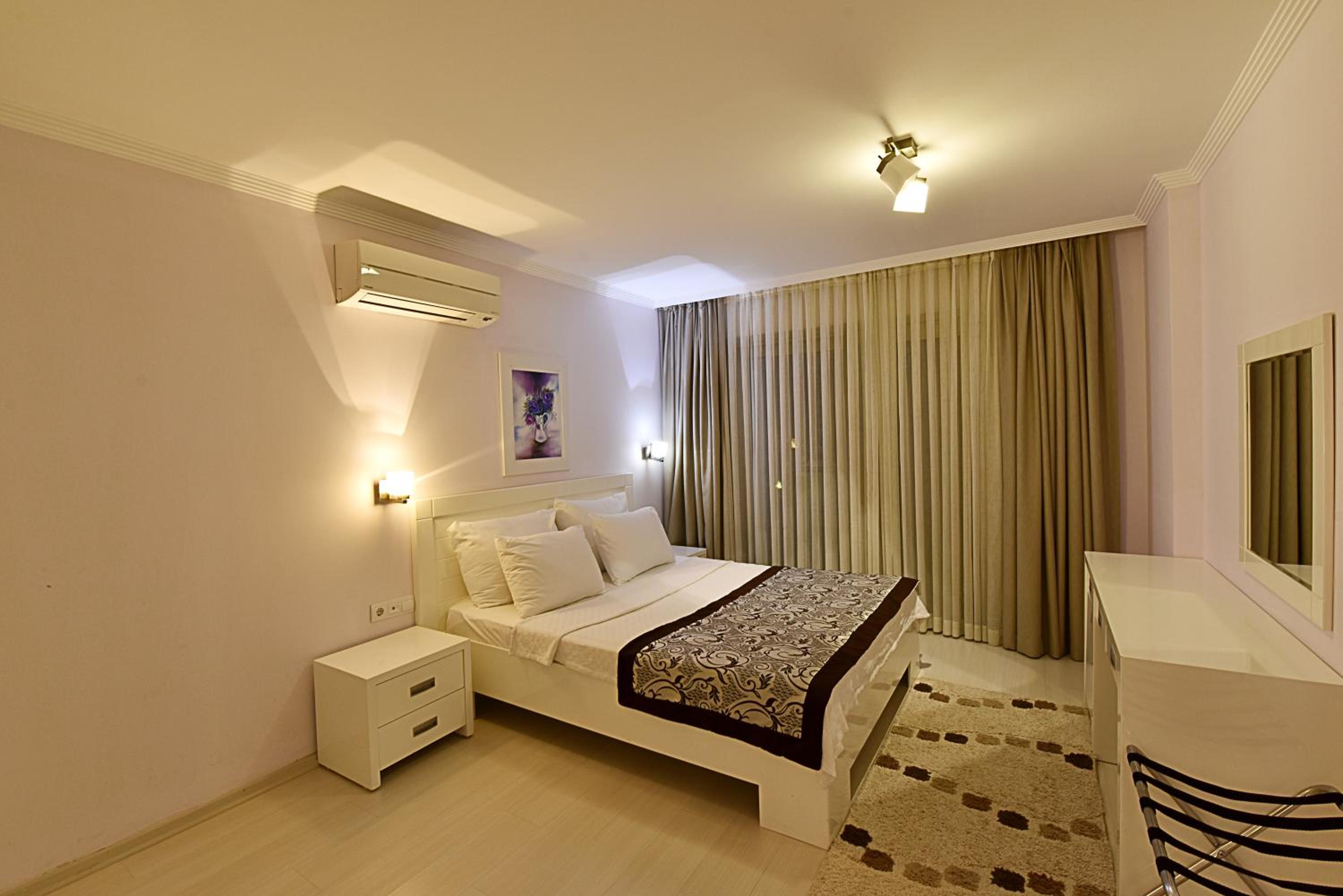 Royal Palm Residence