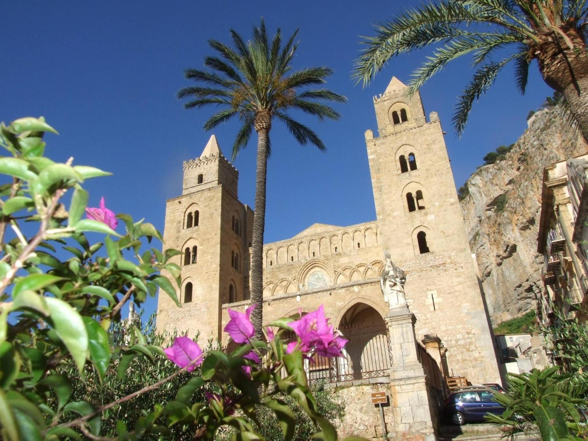 Hotel Gaia Holidays - Image 1