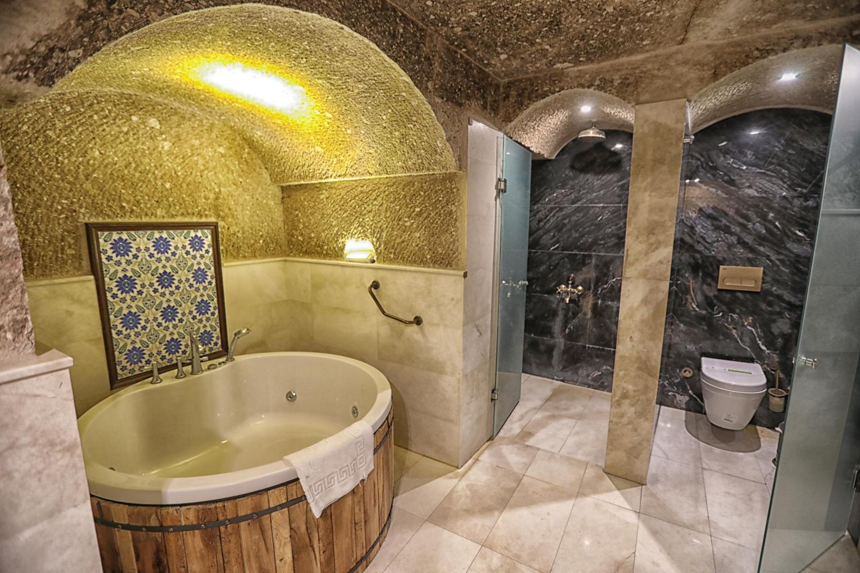 Traveller's Cave Hotel - Image 116